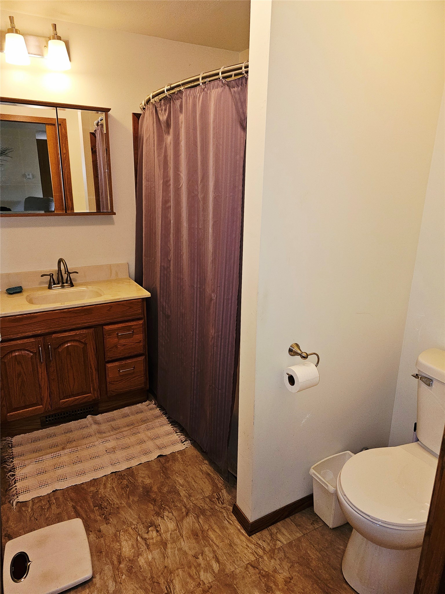 35 W Franklin Avenue Property Photo 10