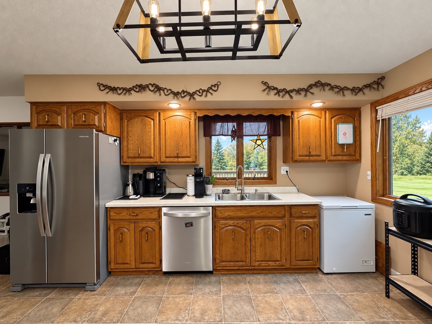 5063 W Tower Road Property Photo 7