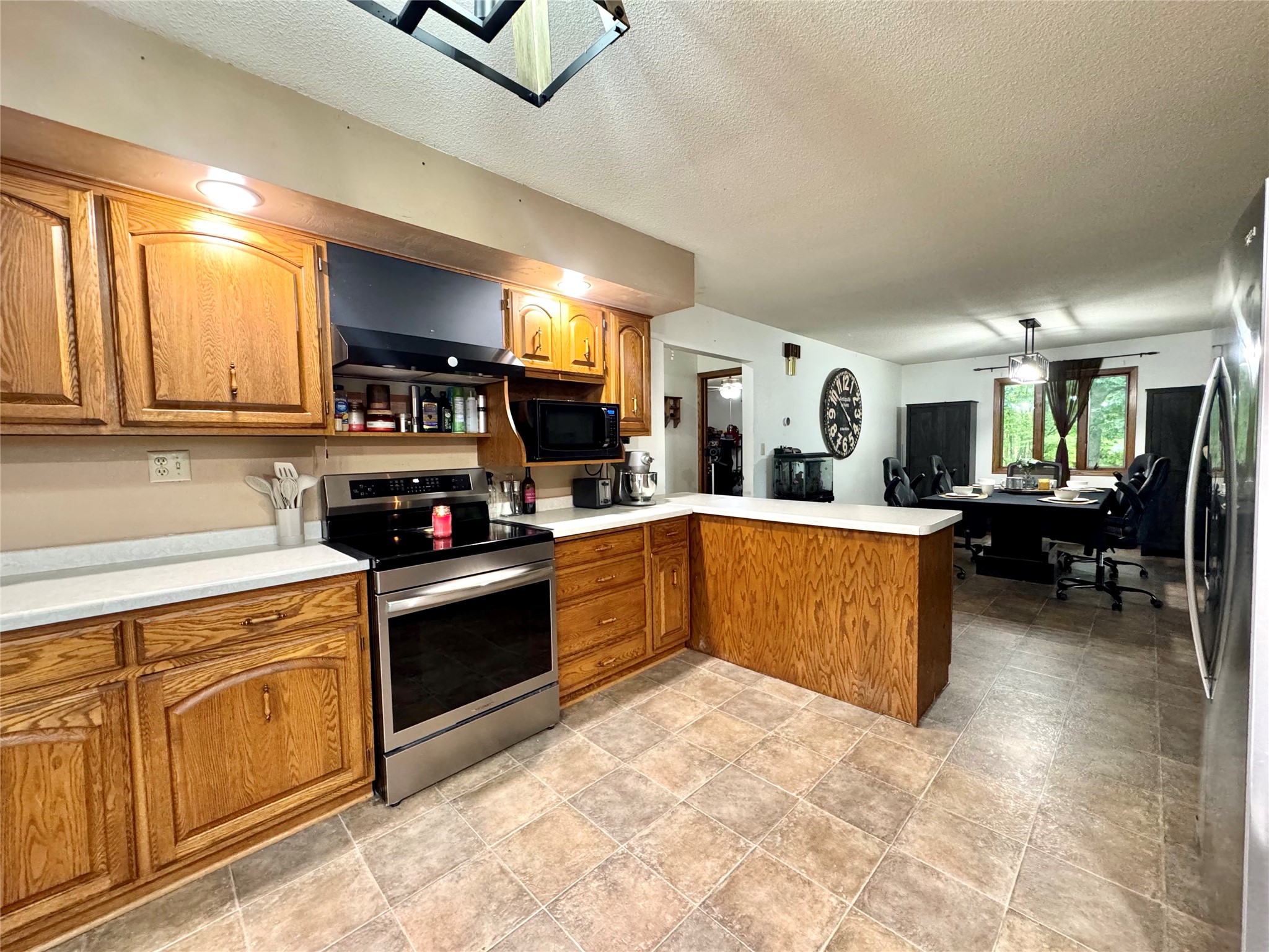 5063 W Tower Road Property Photo 8