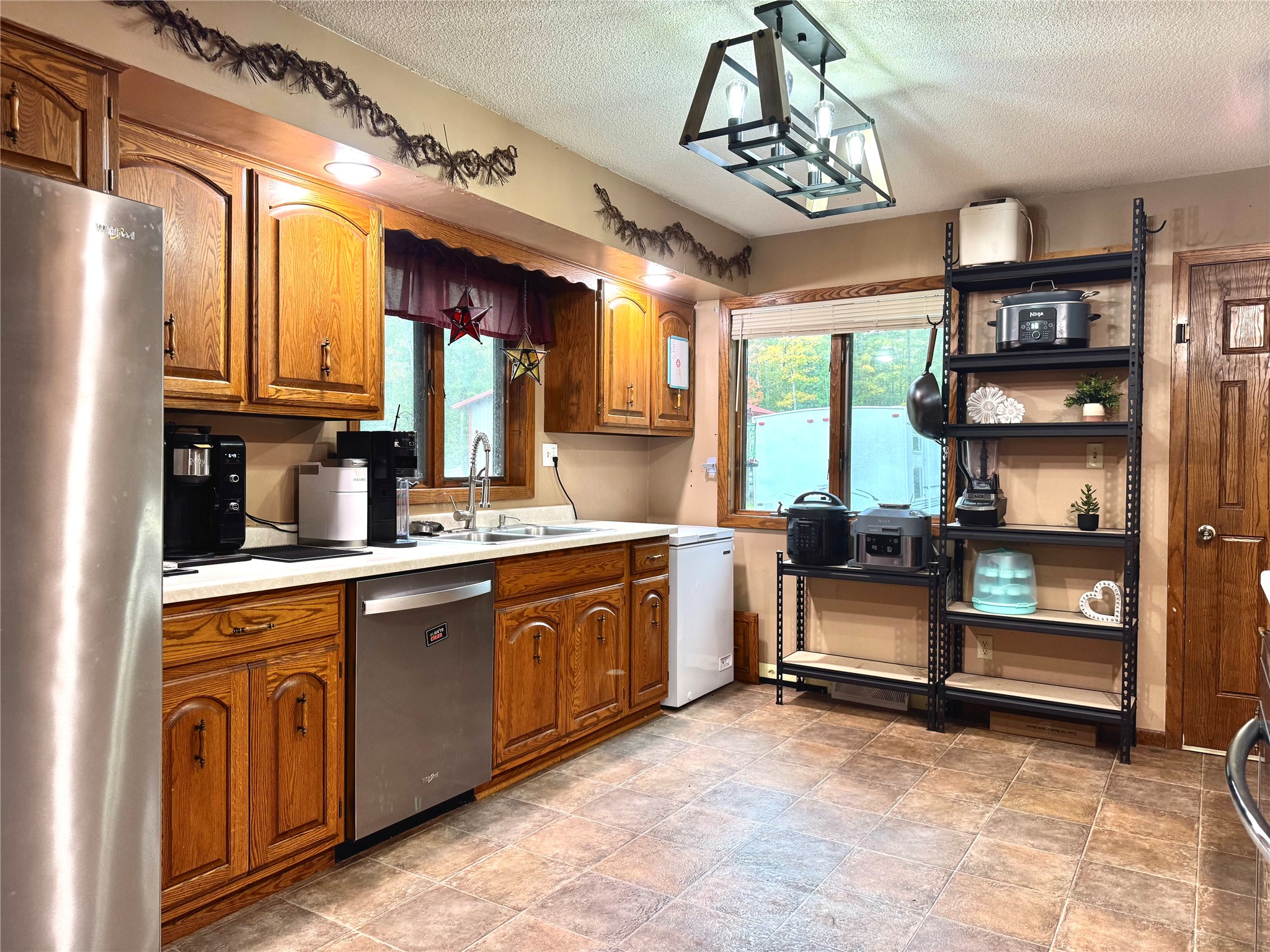5063 W Tower Road Property Photo 10