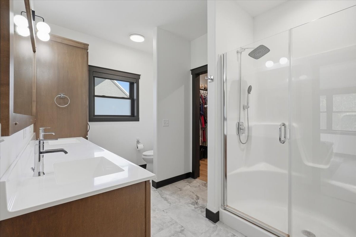 5022 Woodlands Drive Property Photo 17
