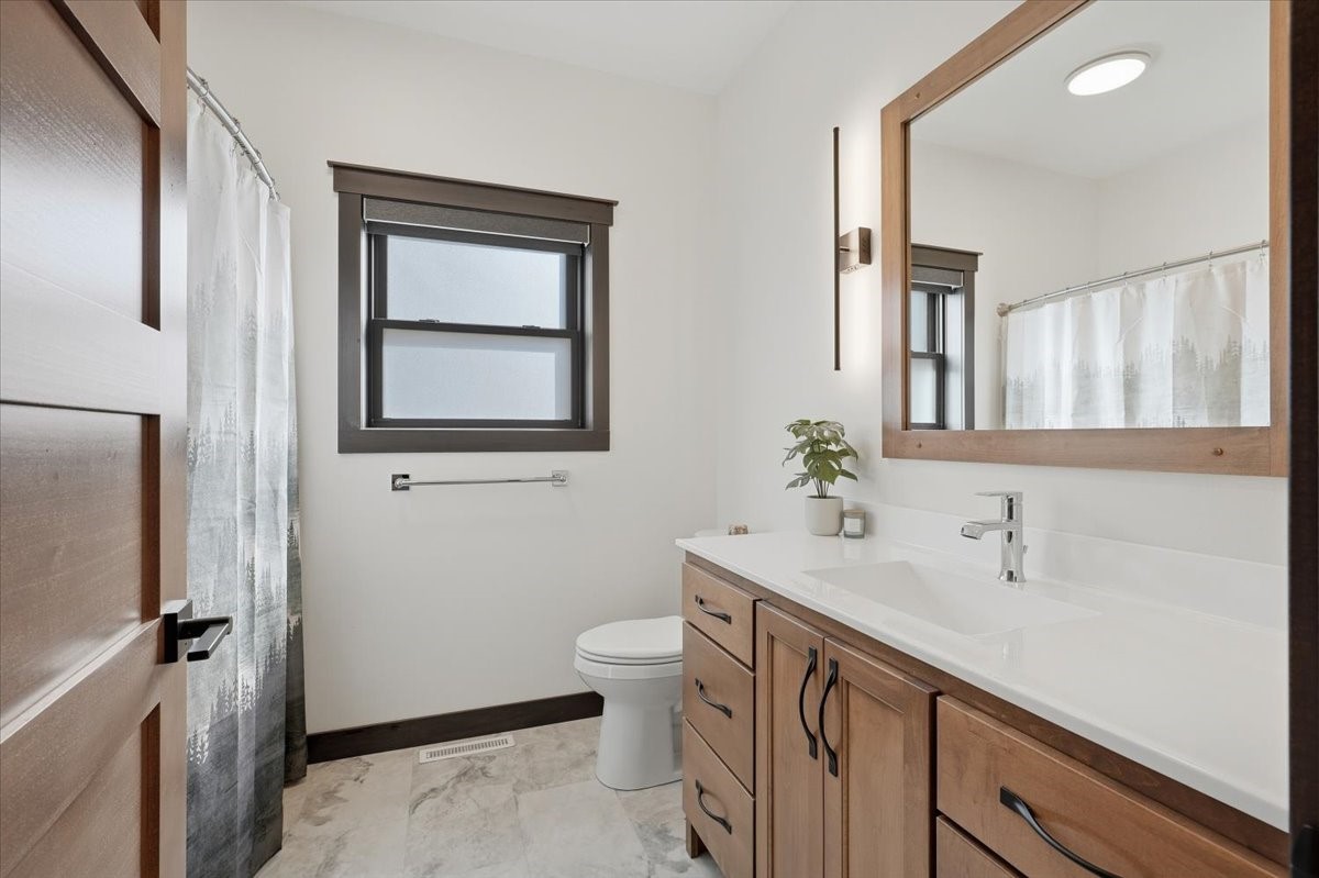 5022 Woodlands Drive Property Photo 19