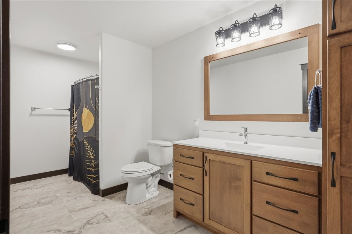 5022 Woodlands Drive Property Photo 21