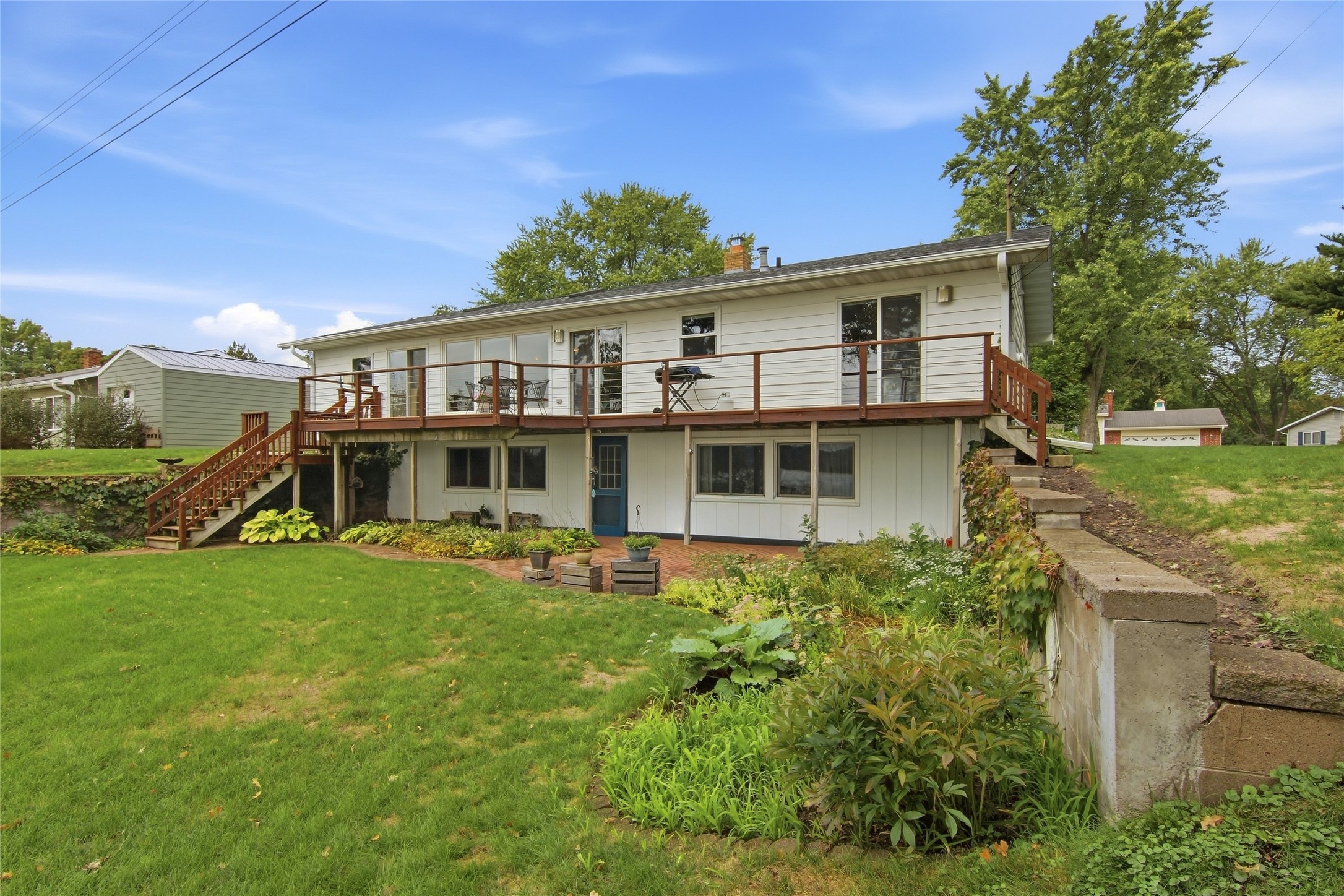 1202 North Shore Drive Ne Property Photo 32