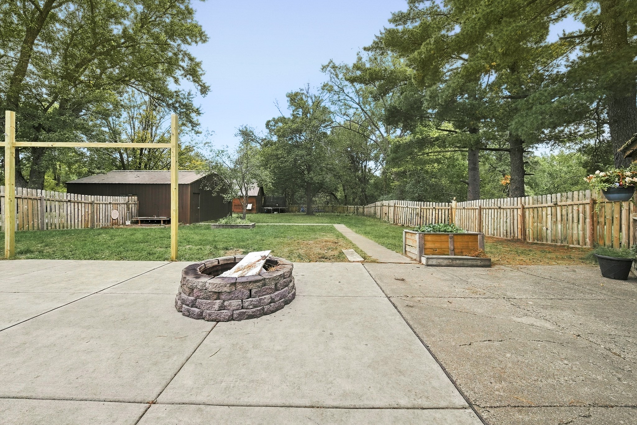 14118 5th Street Property Photo 7