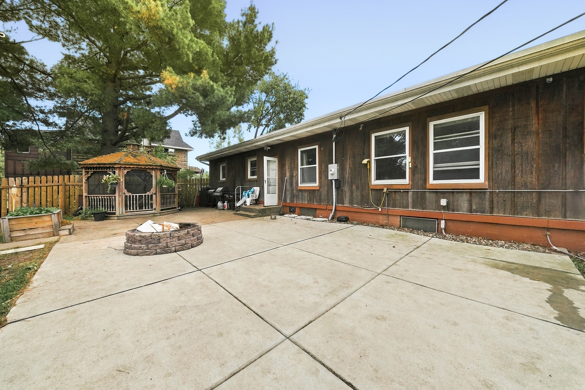 14118 5th Street Property Photo 9