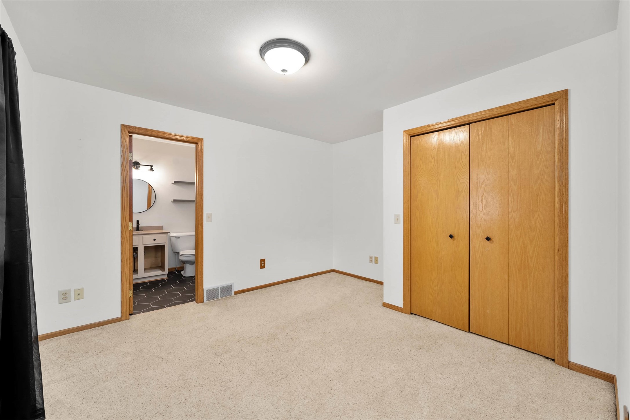 2978 W Princeton Avenue Property Photo 23