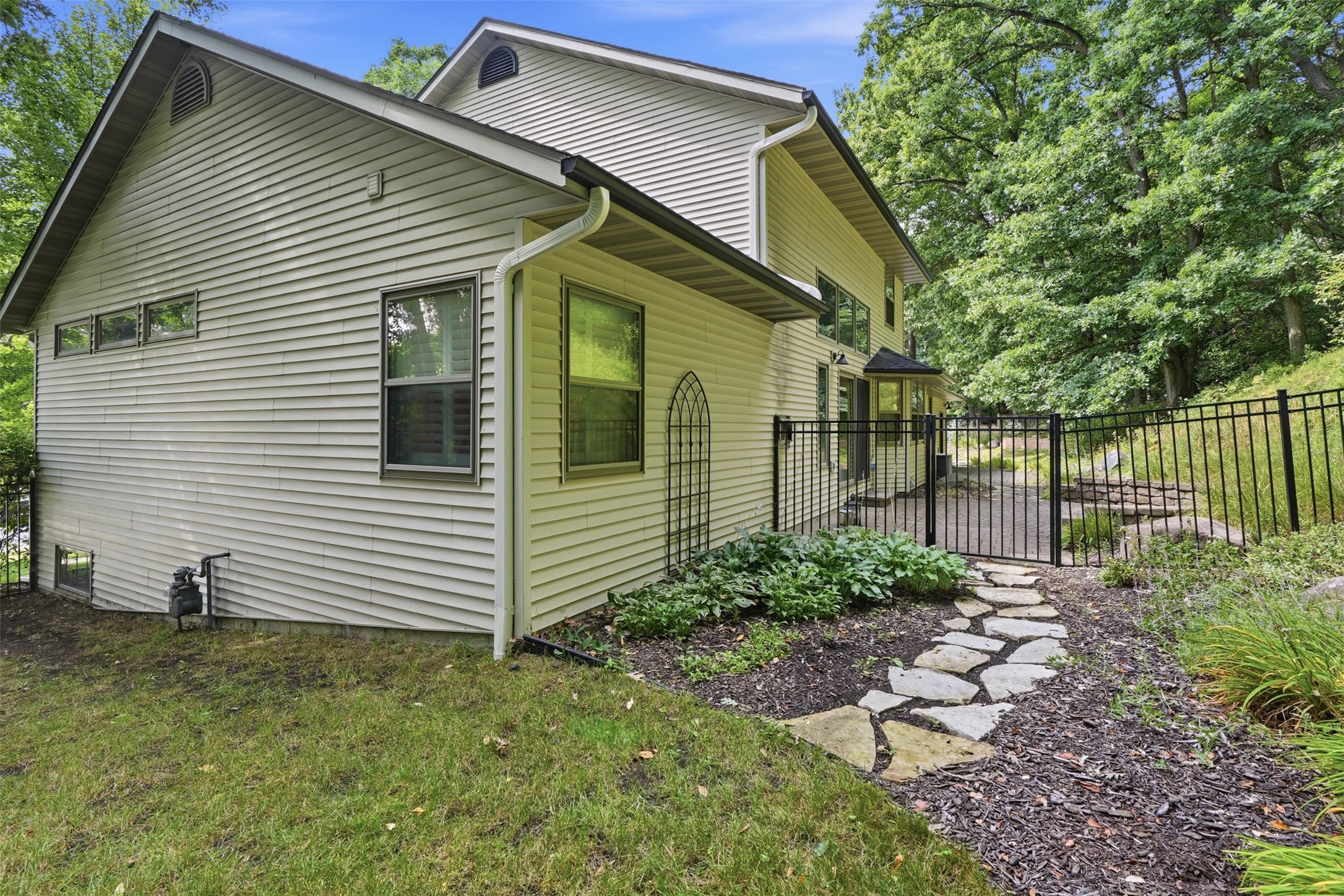 2978 W Princeton Avenue Property Photo 49