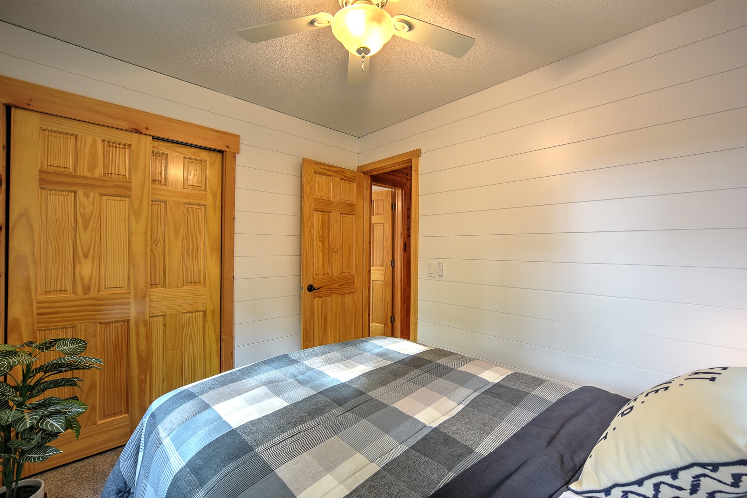 4120 Mallard Lake Road Property Photo 12