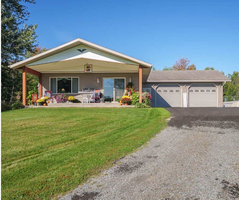 N687 6th Avenue Property Photo 1