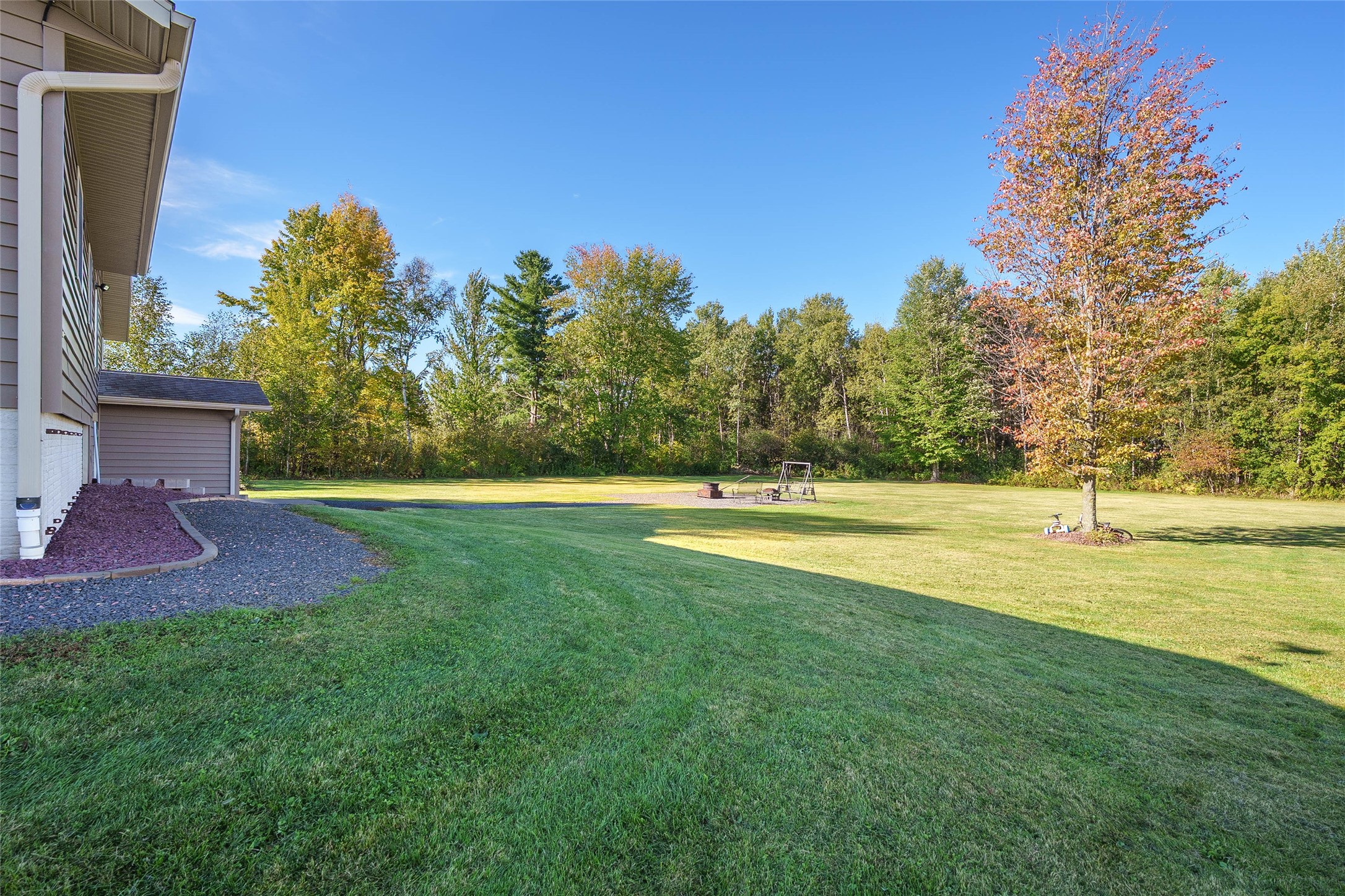 N687 6th Avenue Property Photo 4