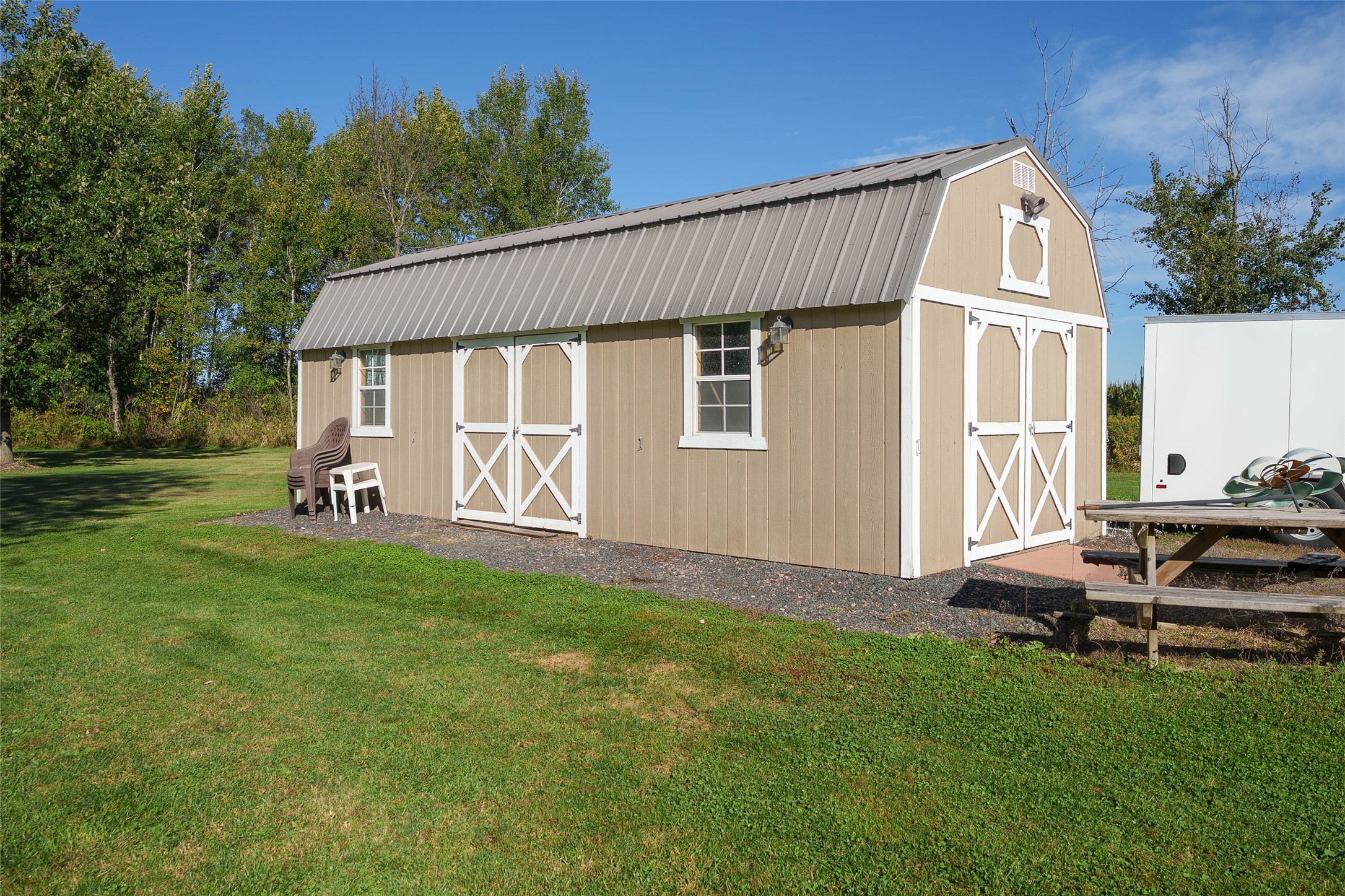 N687 6th Avenue Property Photo 37