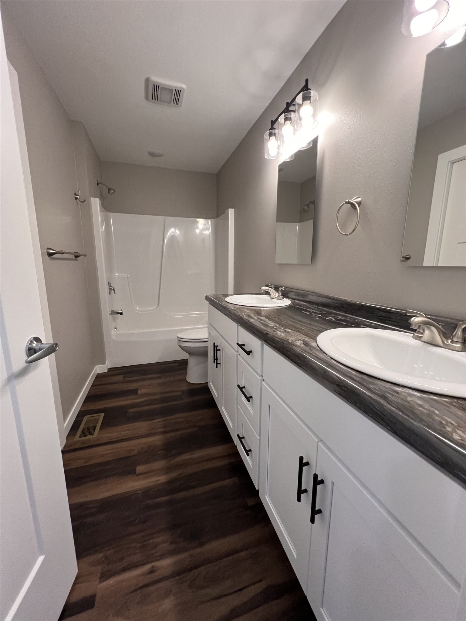 245 Nielsen Lane Property Photo 11