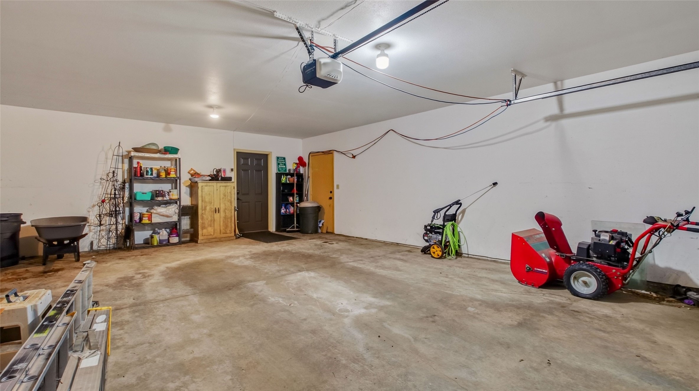 445 E Woodridge Drive Property Photo 36