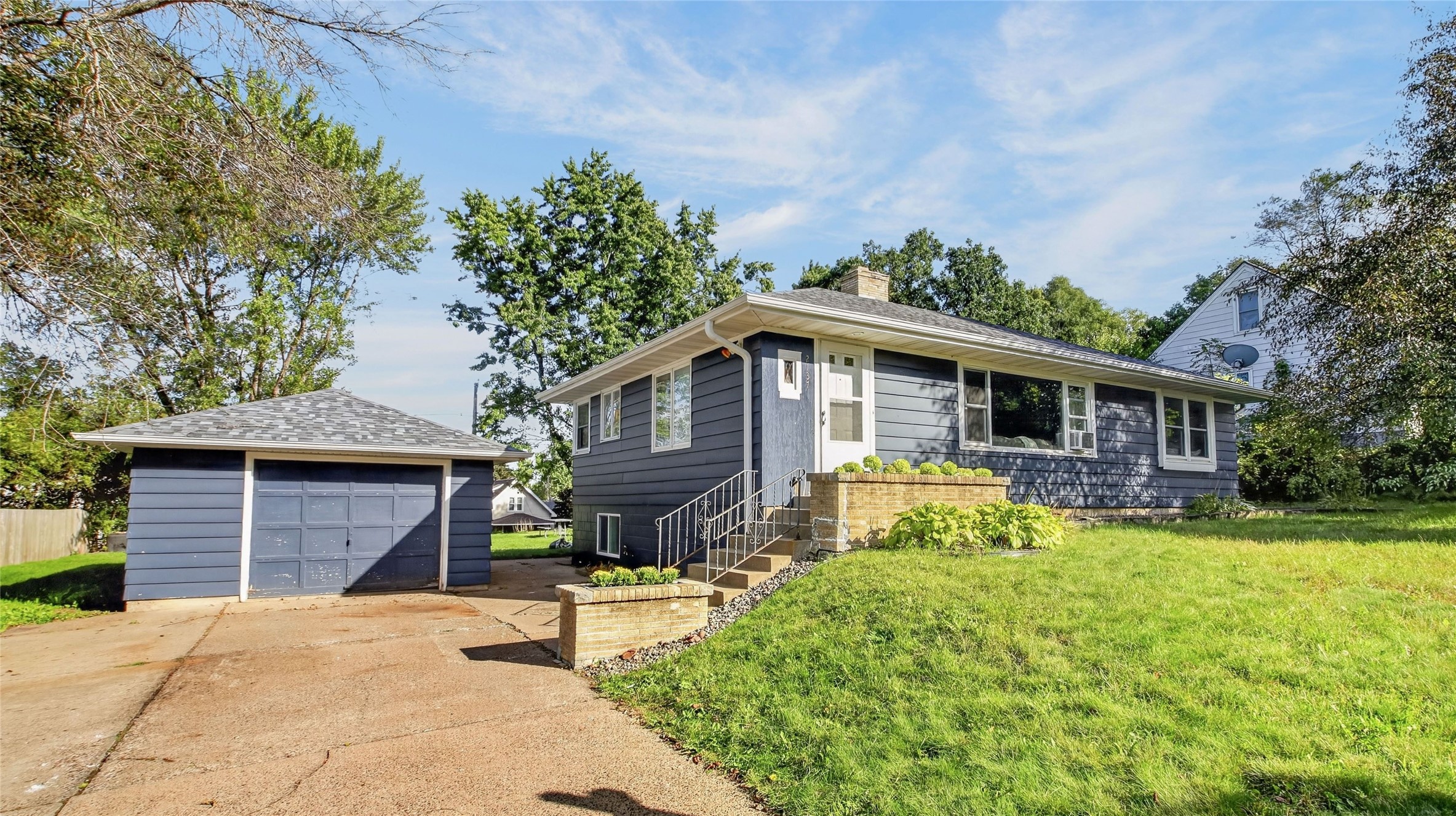 2137 14th Street Property Photo 1