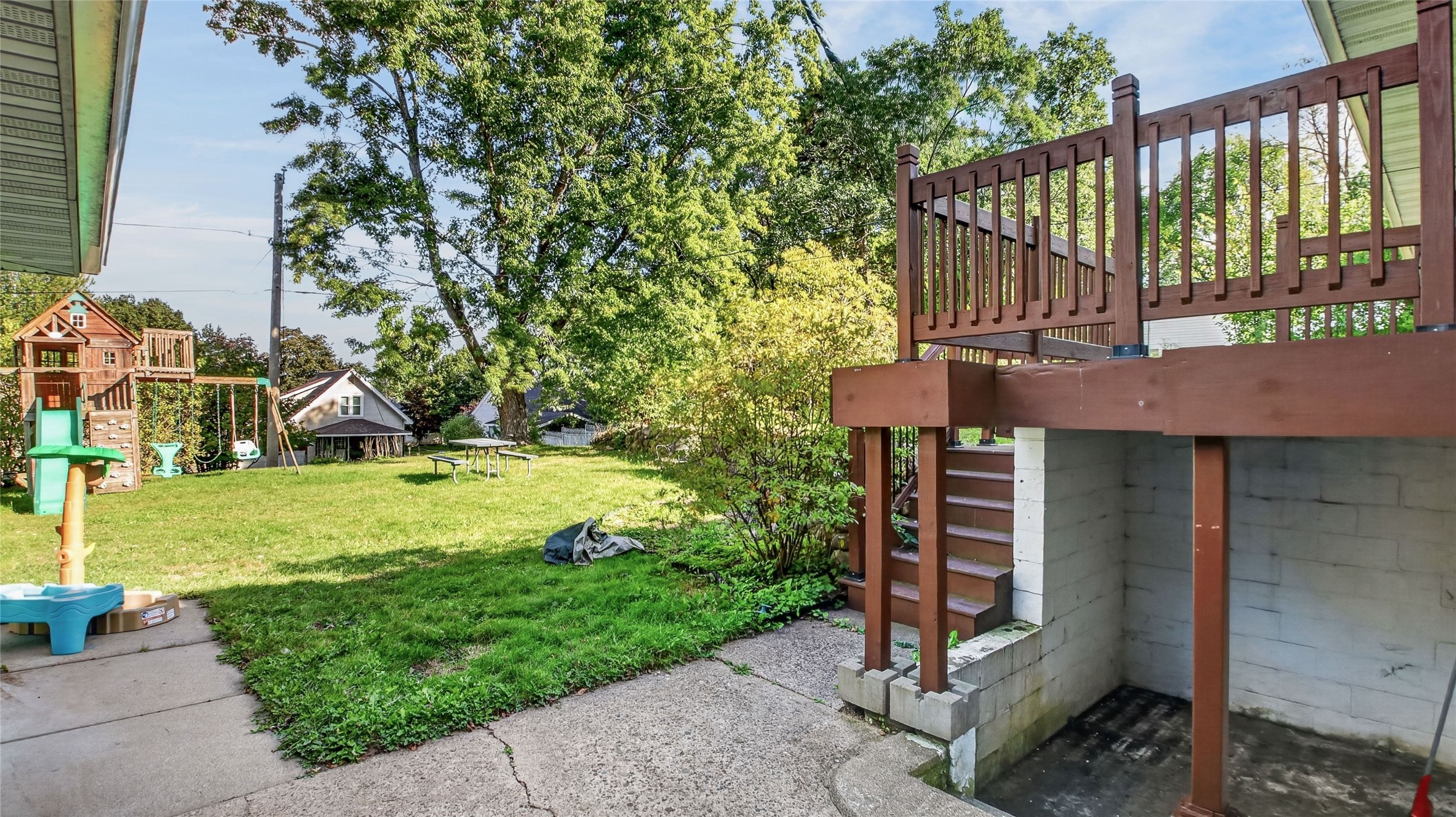 2137 14th Street Property Photo 24