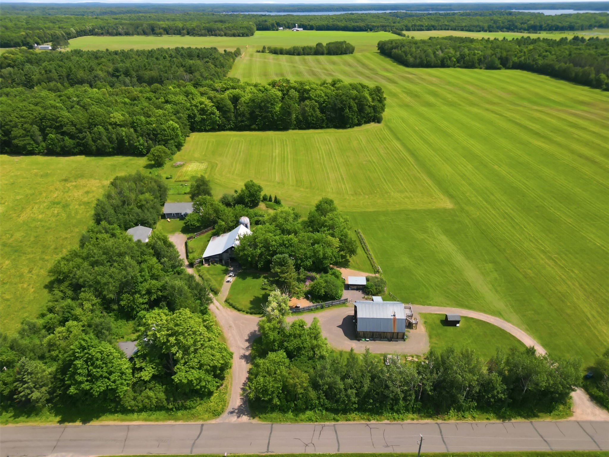 10886 N Round Lake School Road Property Photo 23