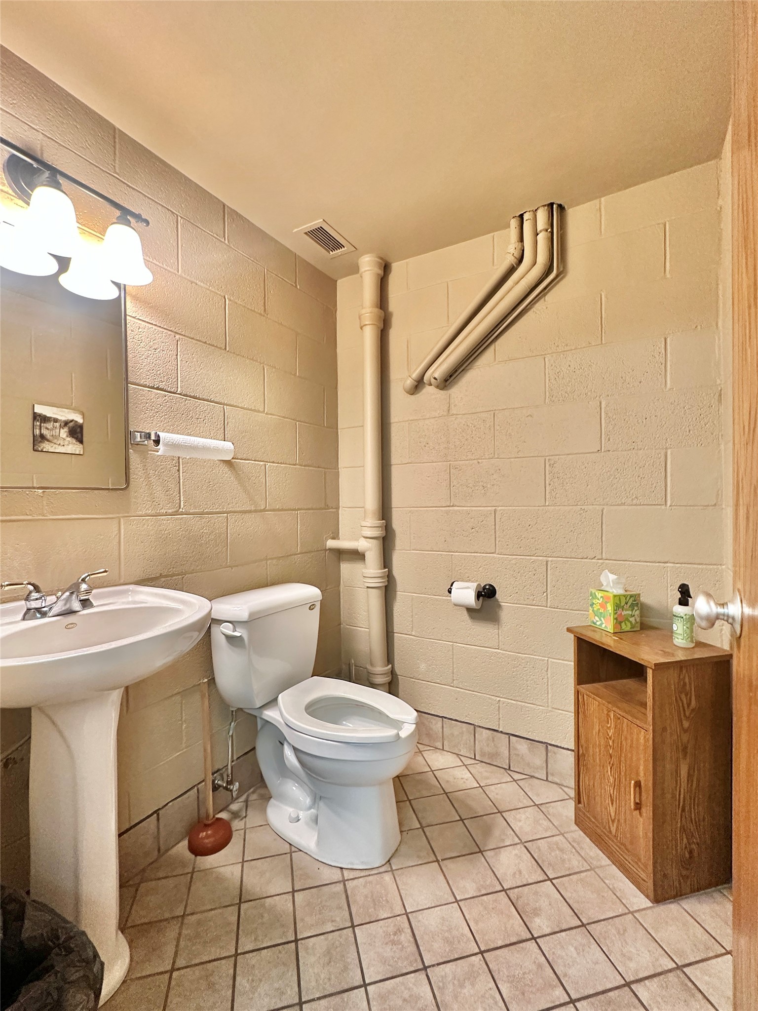 415 N Front Street Property Photo 19