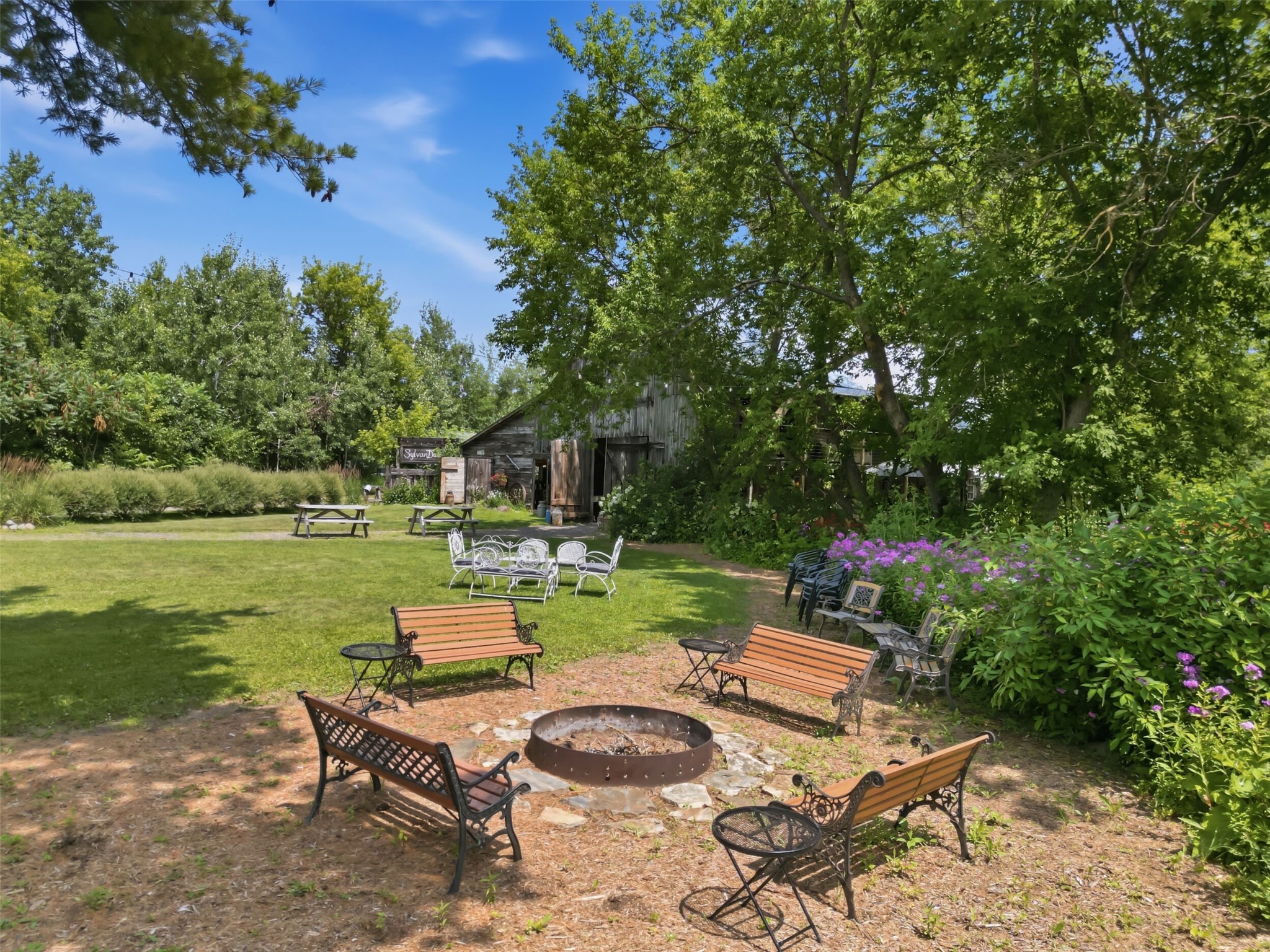 10886 N Round Lake School Road Property Photo 6