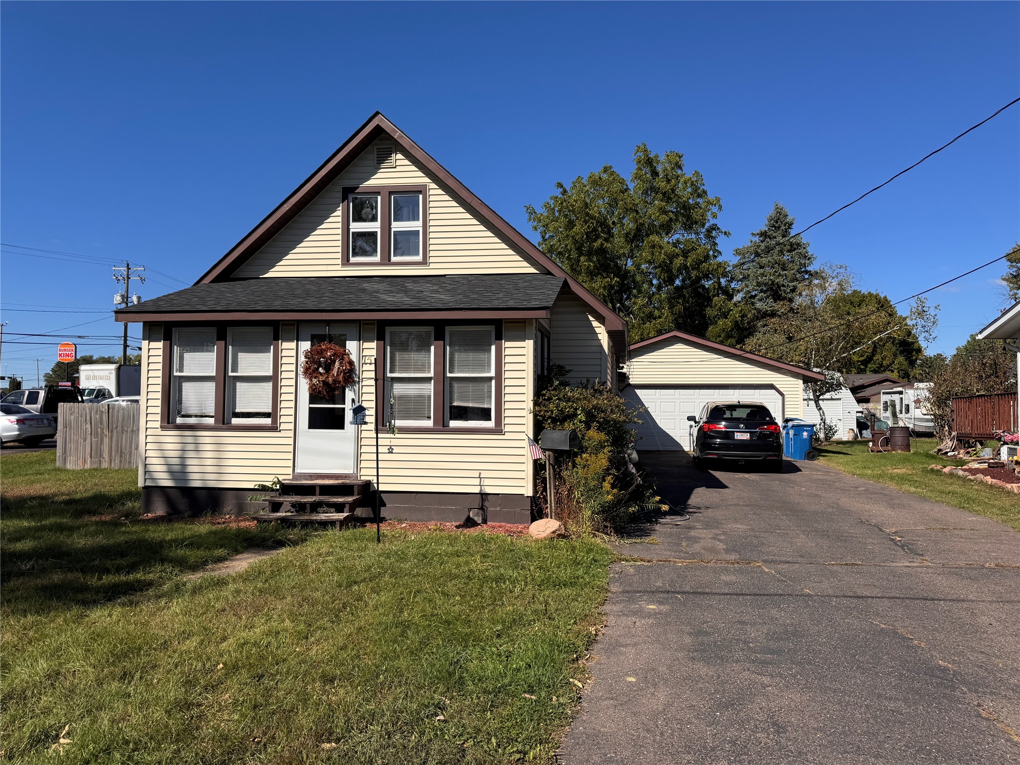 15 E Schneider Street Property Photo 1