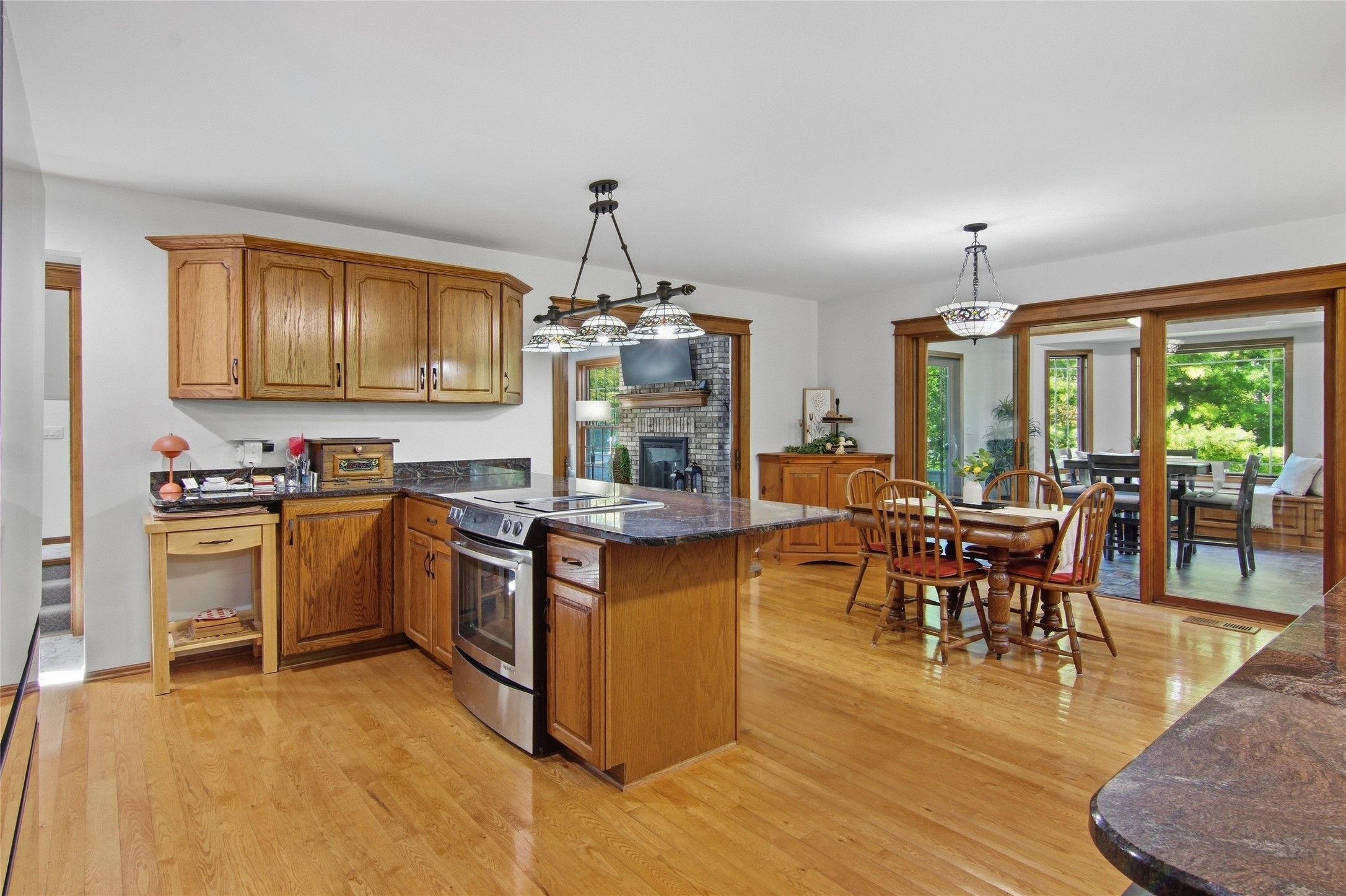 3920 Woodcrest Court Property Photo 13