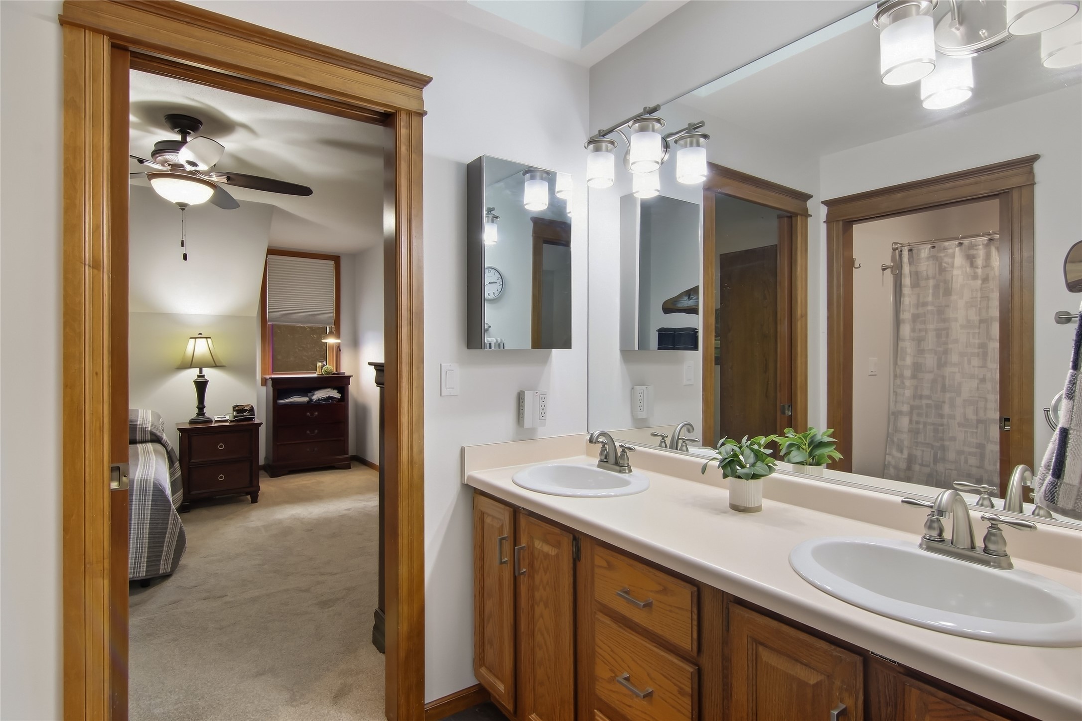 3920 Woodcrest Court Property Photo 32
