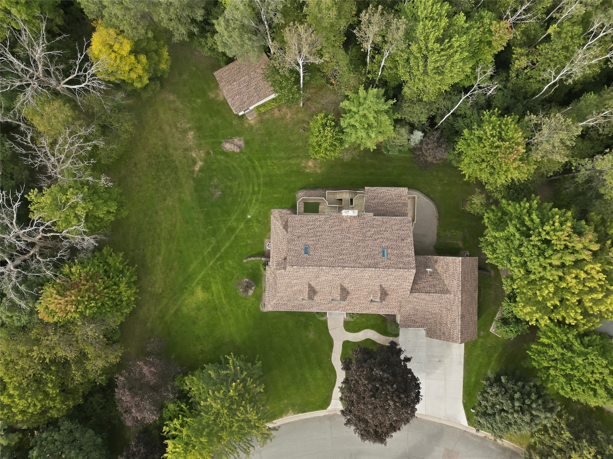 3920 Woodcrest Court Property Photo 46