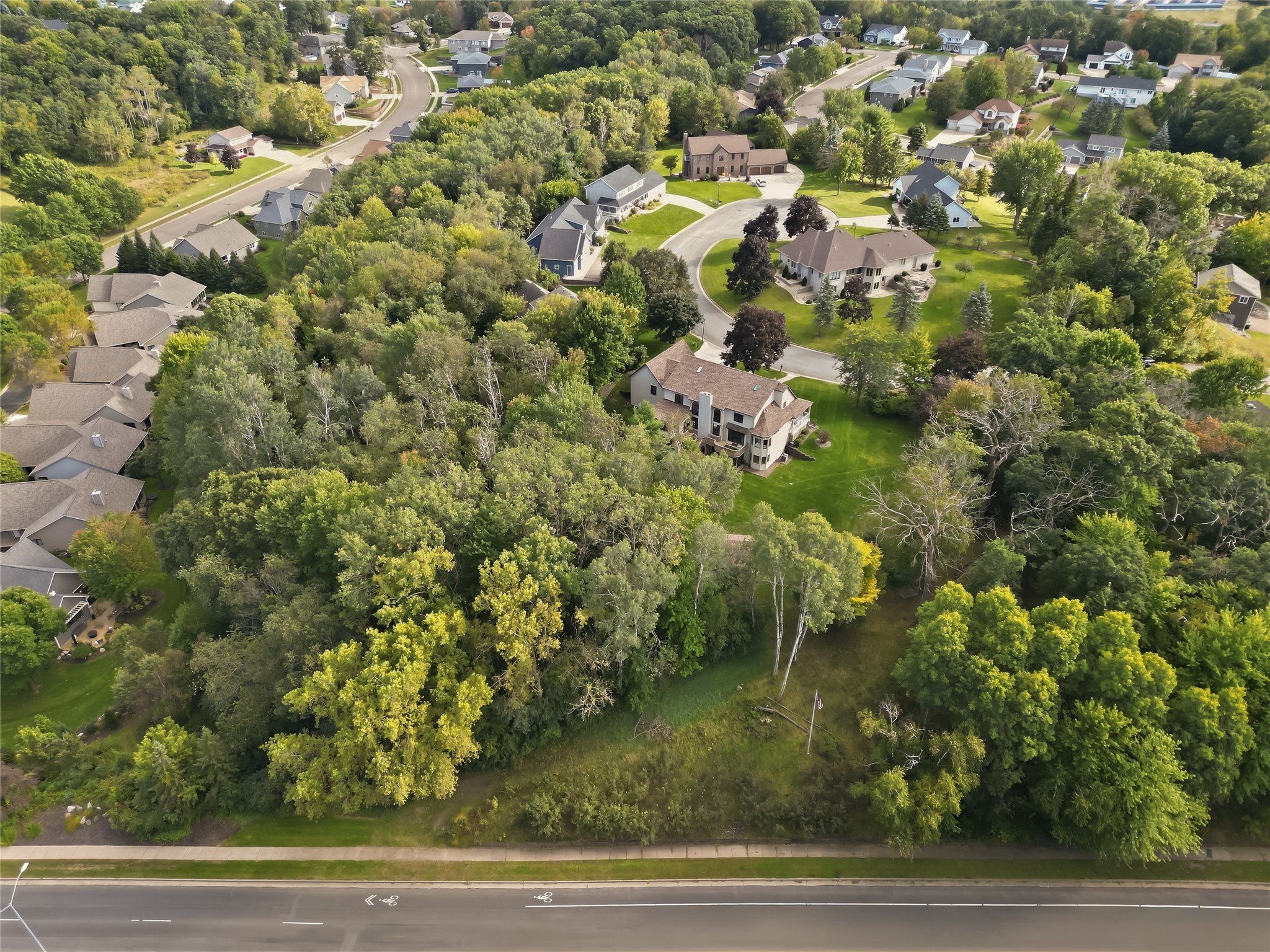 3920 Woodcrest Court Property Photo 48
