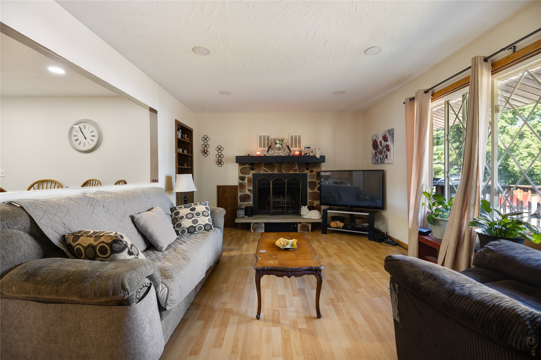 41 W 18th Street Property Photo 9