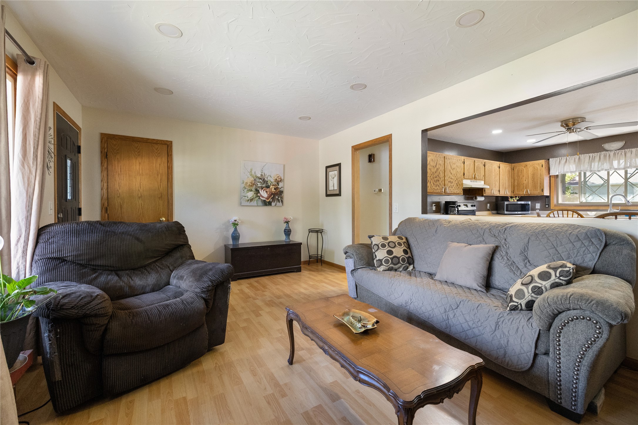 41 W 18th Street Property Photo 10