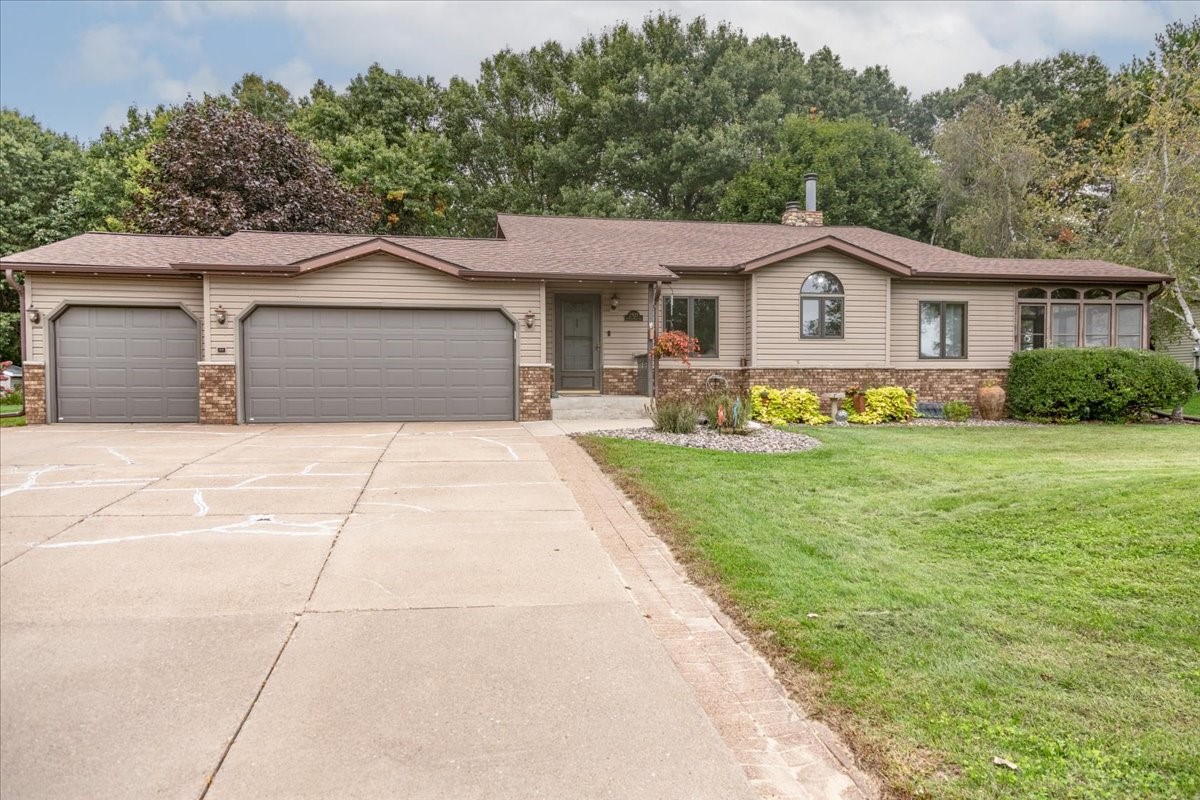 2925 S Plum Tree Circle Property Photo 1
