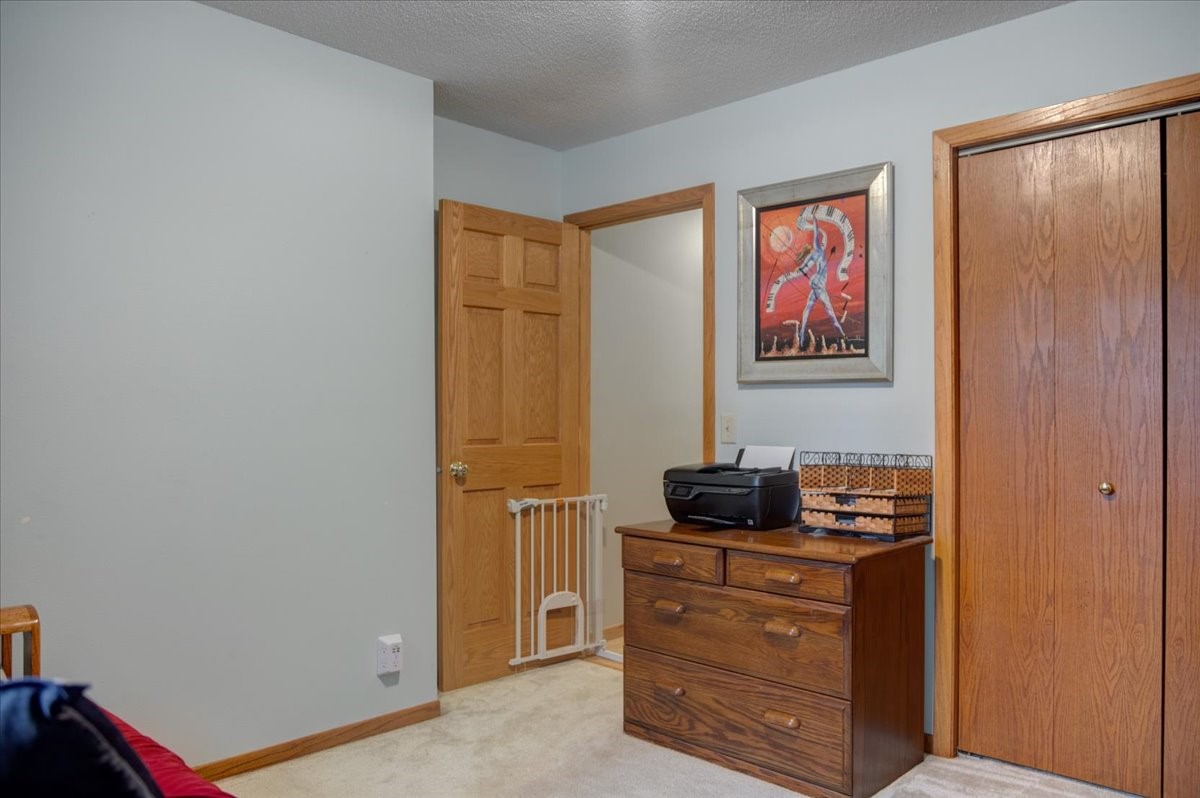 2925 S Plum Tree Circle Property Photo 20