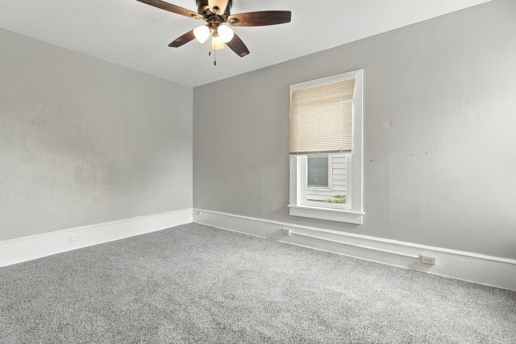 1820 Bellinger St 1/2 Property Photo 11