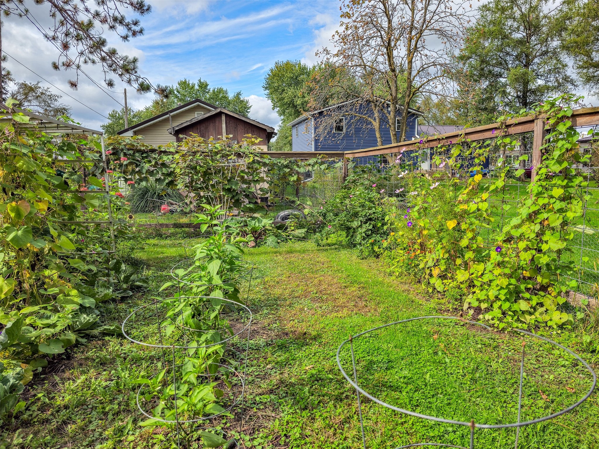 324 S Main Street Property Photo 11