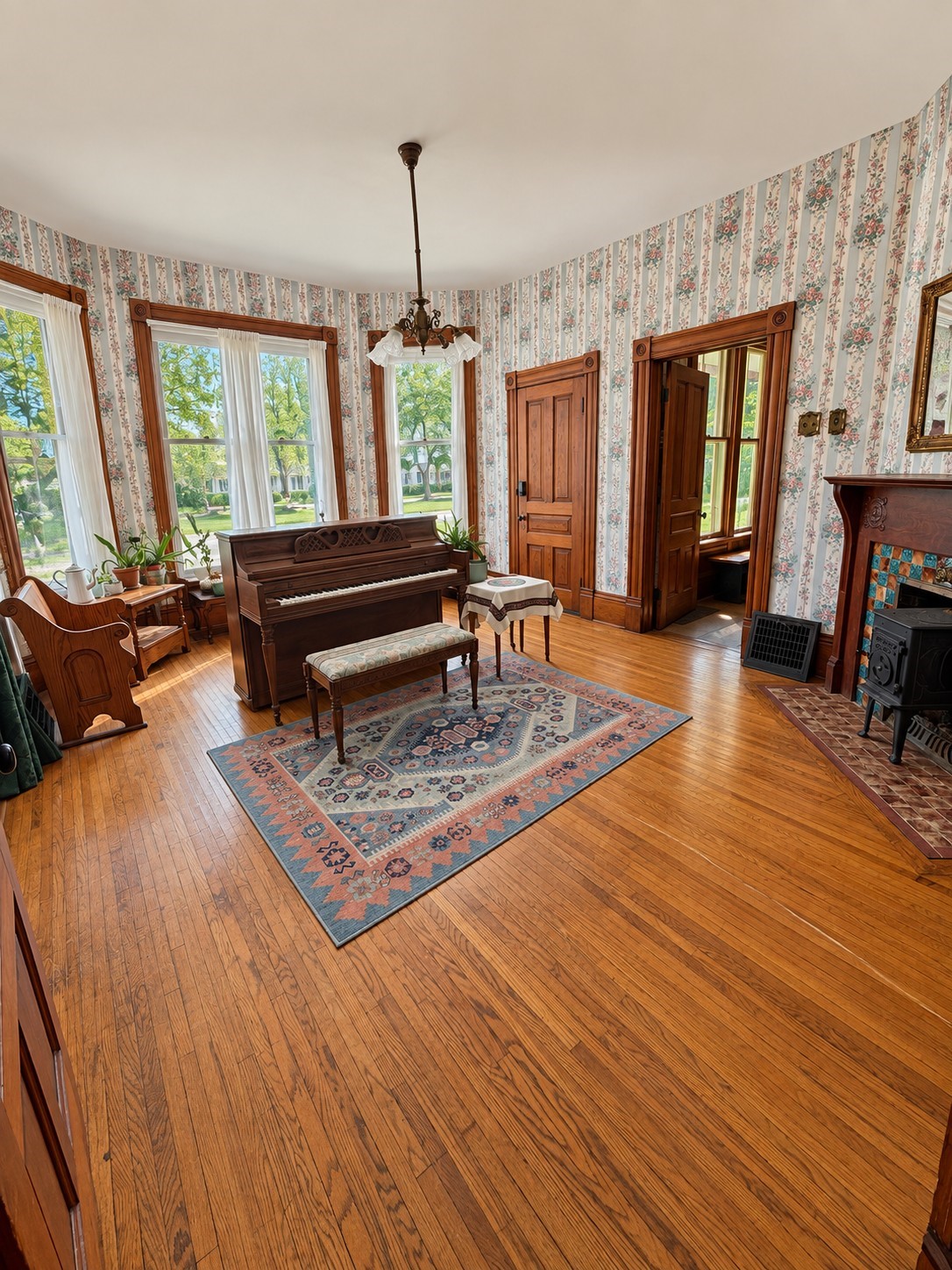 1545 2nd Avenue Property Photo 14