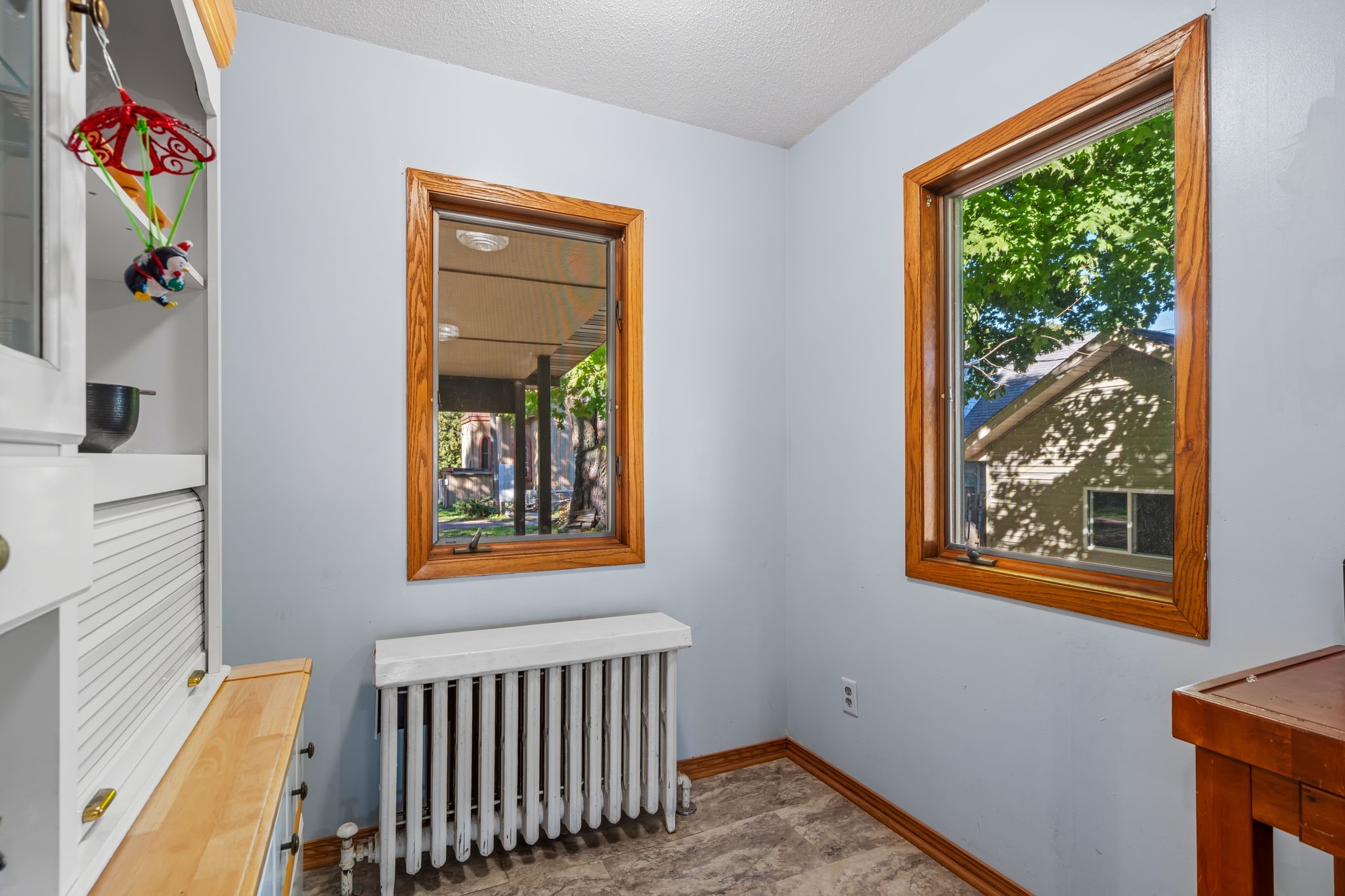 105 6th Avenue Property Photo 14