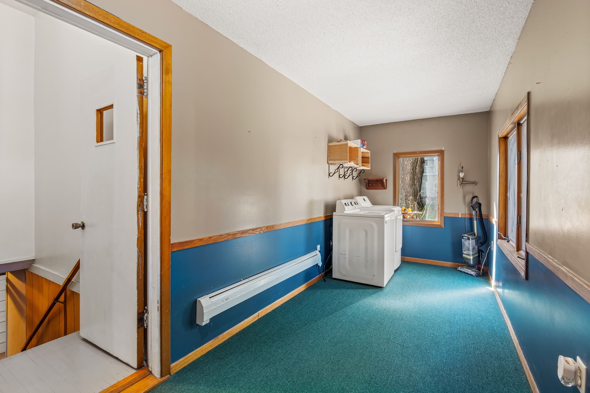 105 6th Avenue Property Photo 15