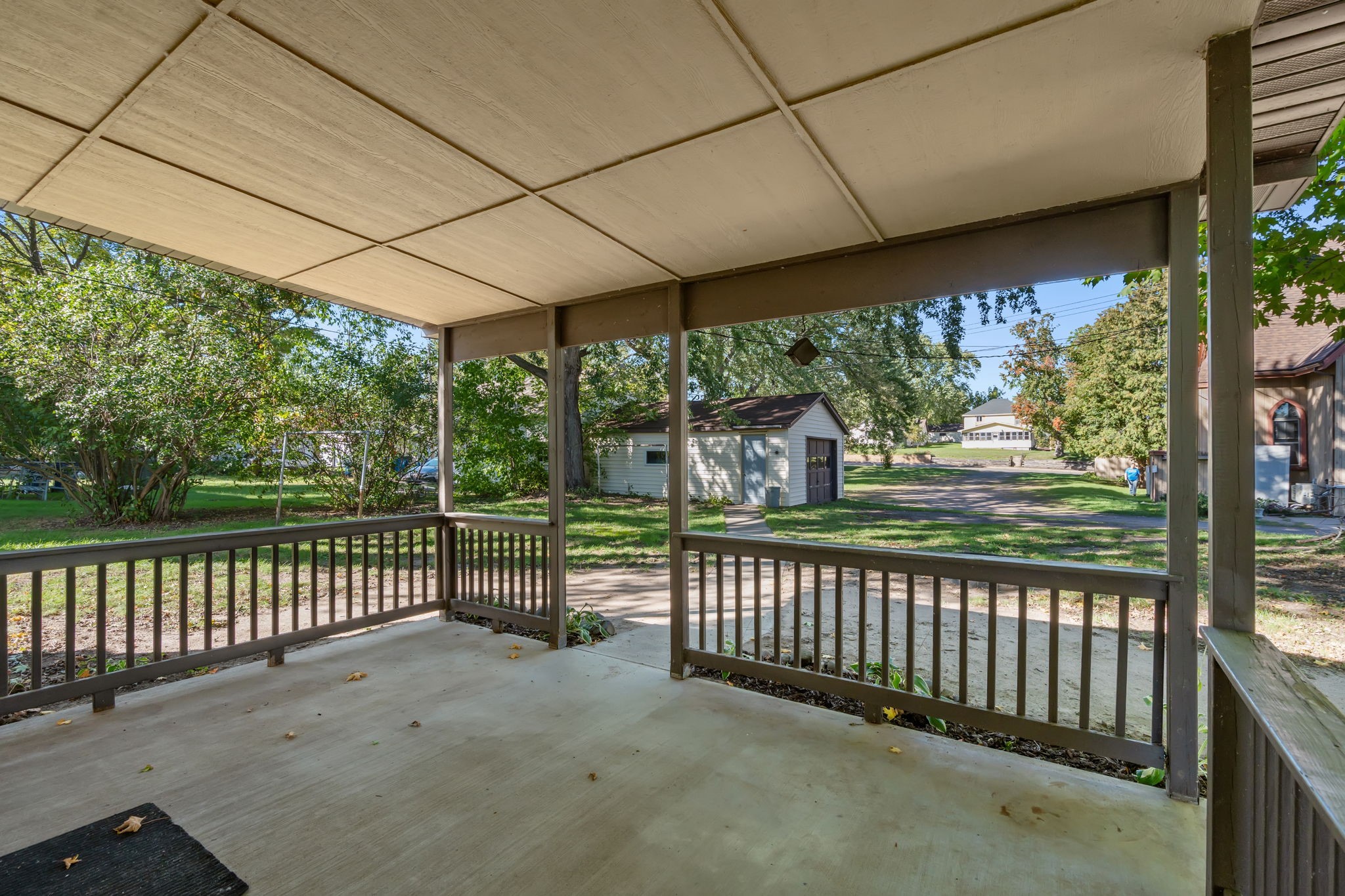 105 6th Avenue Property Photo 25