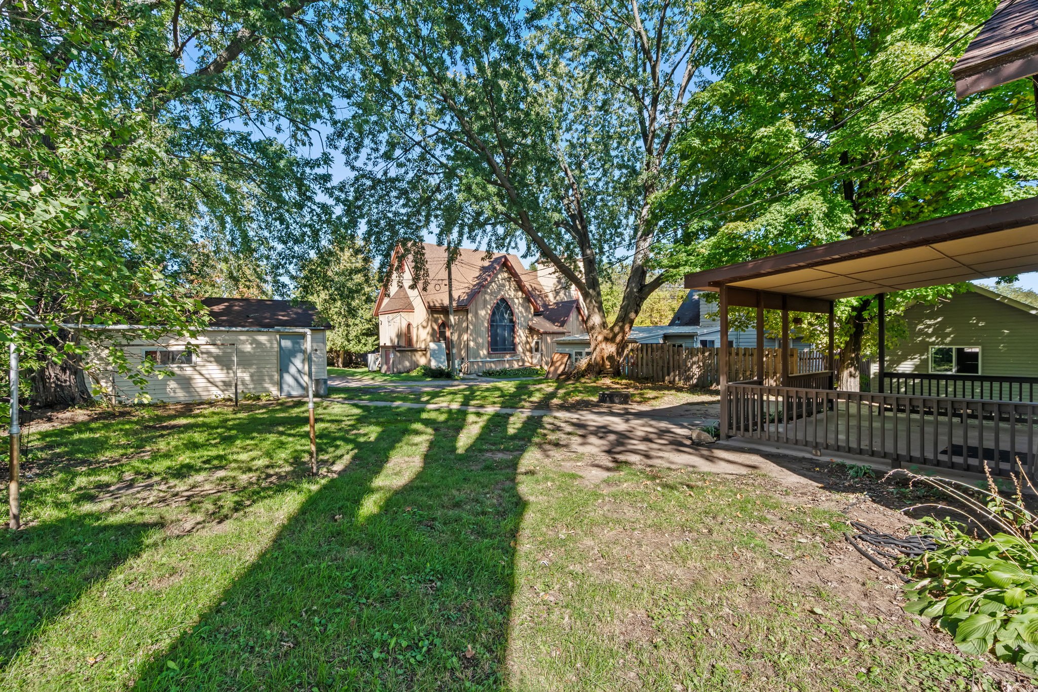 105 6th Avenue Property Photo 26