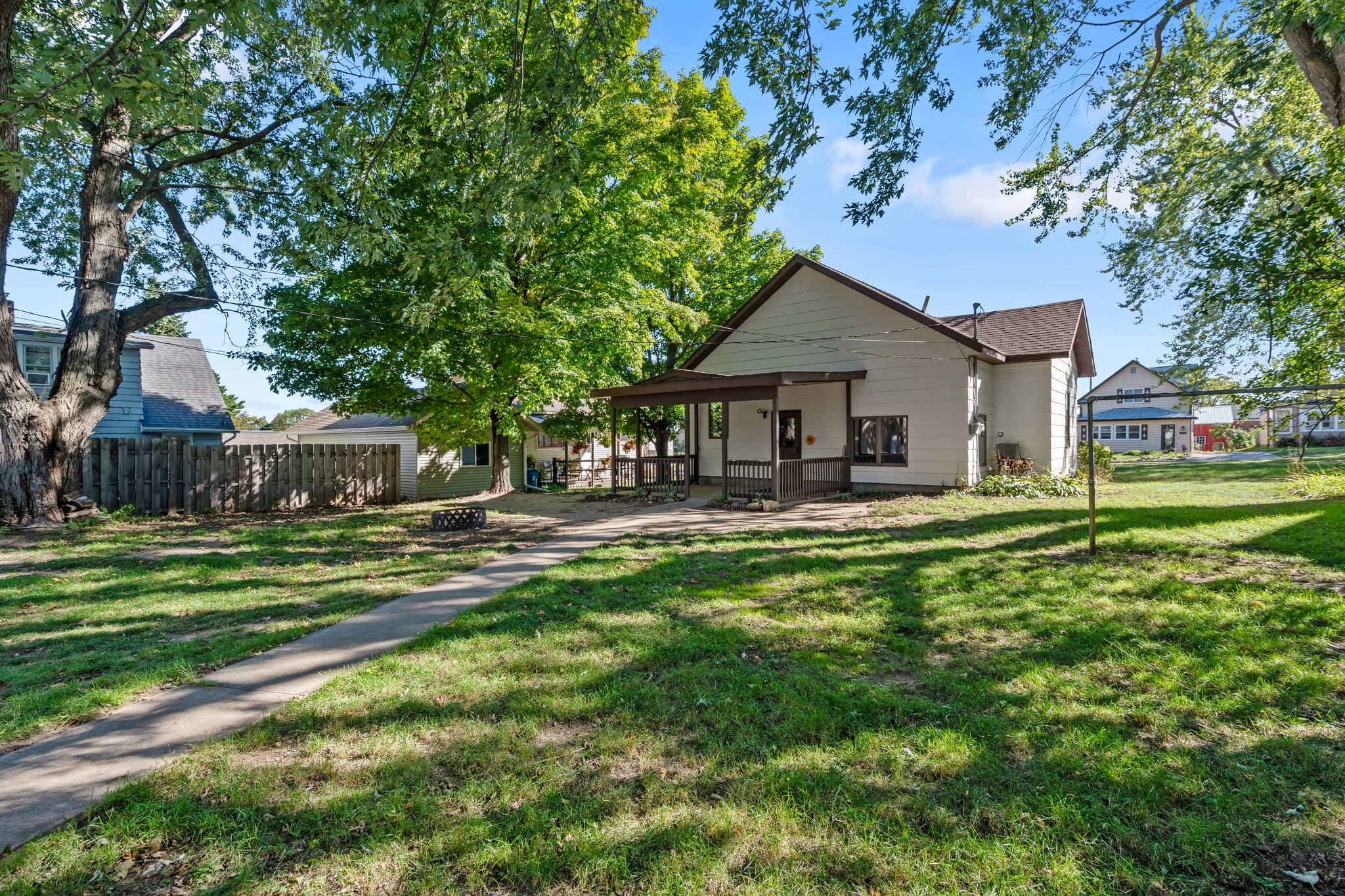 105 6th Avenue Property Photo 30