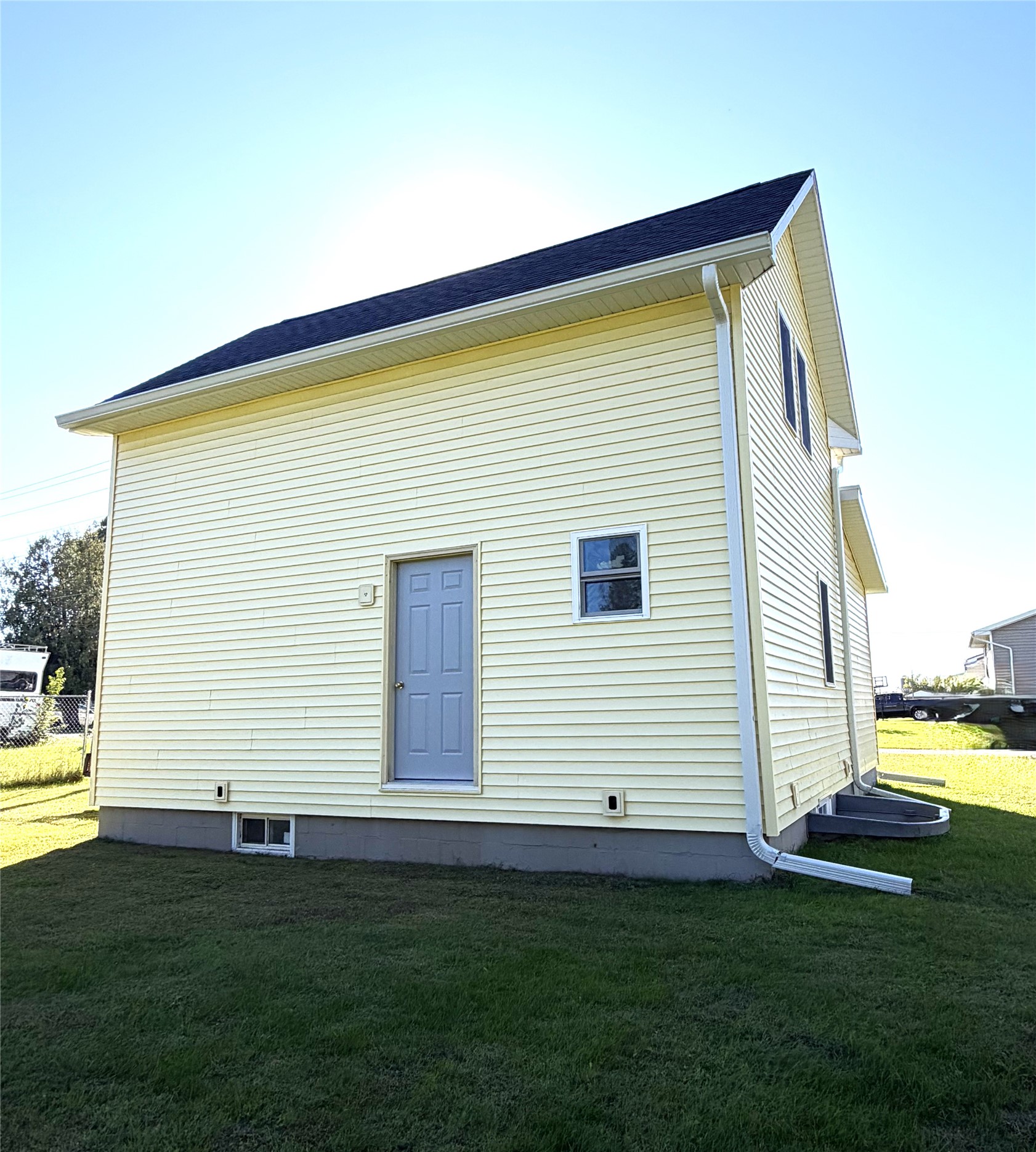 36384 Elm Street Property Photo 4