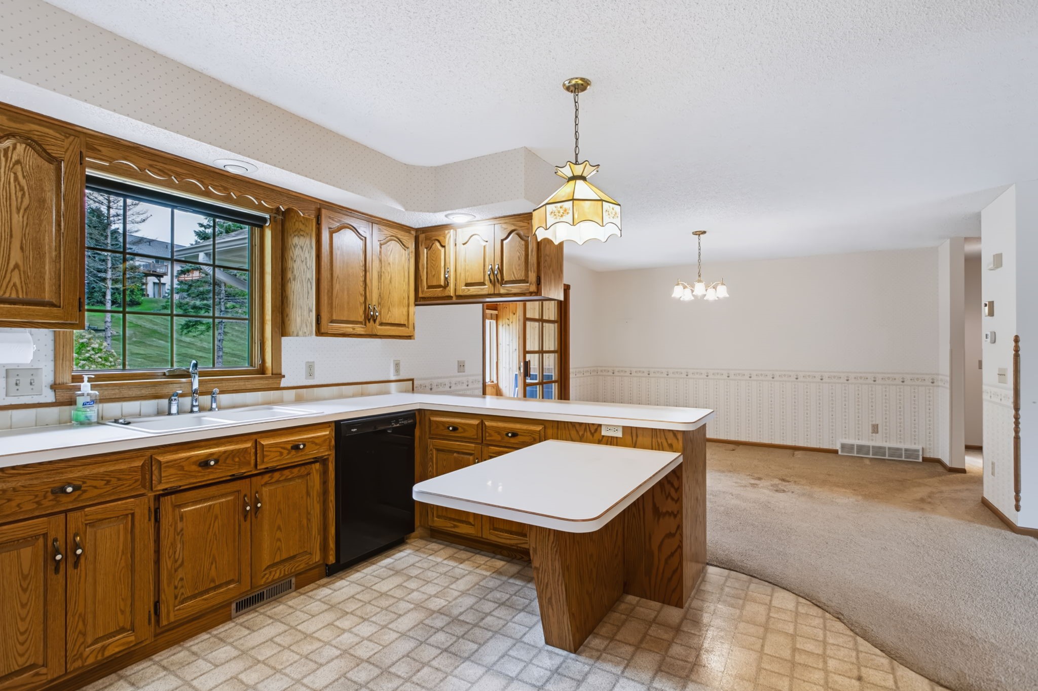 215 Division Street Property Photo 14