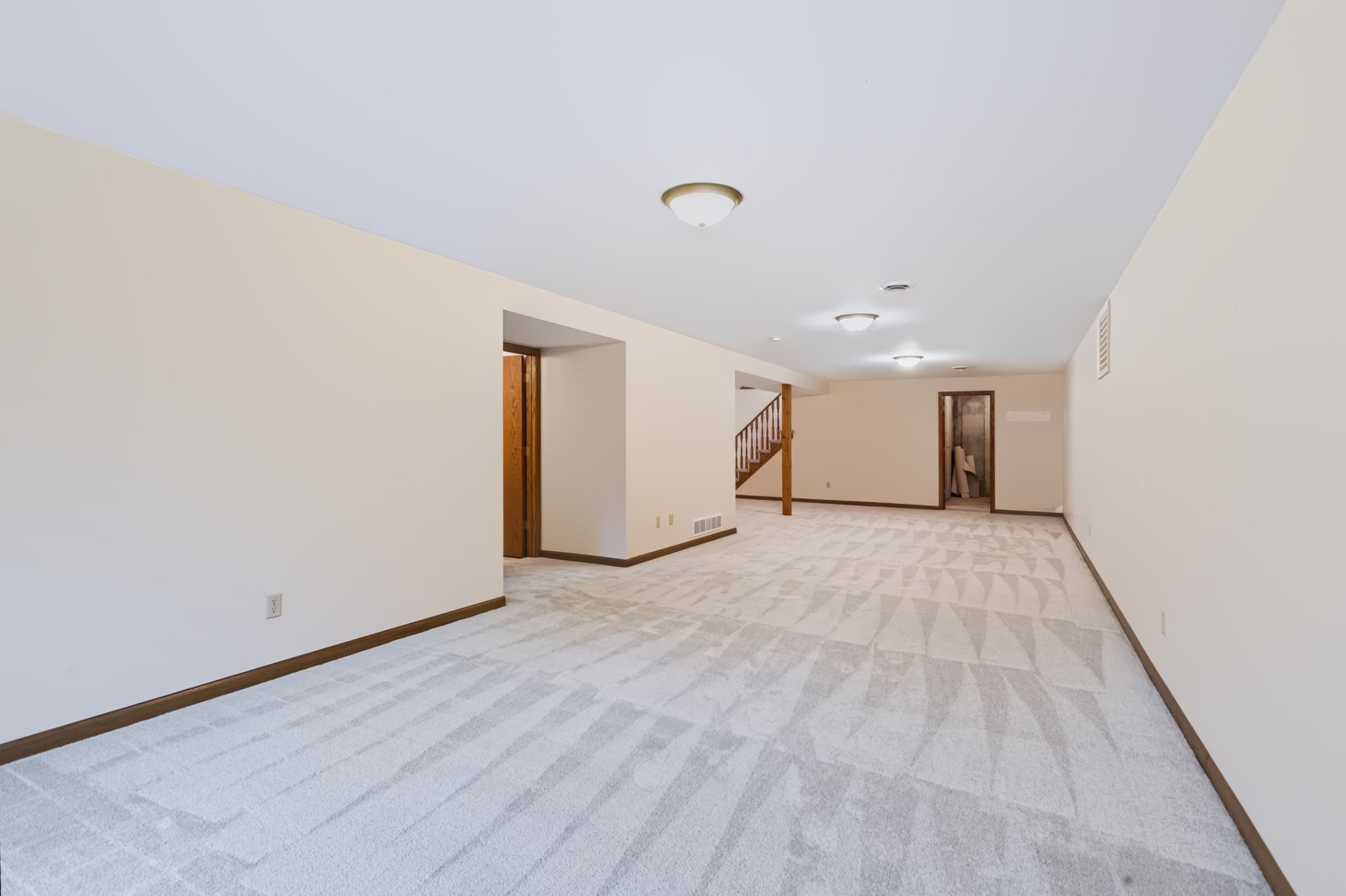 215 Division Street Property Photo 39