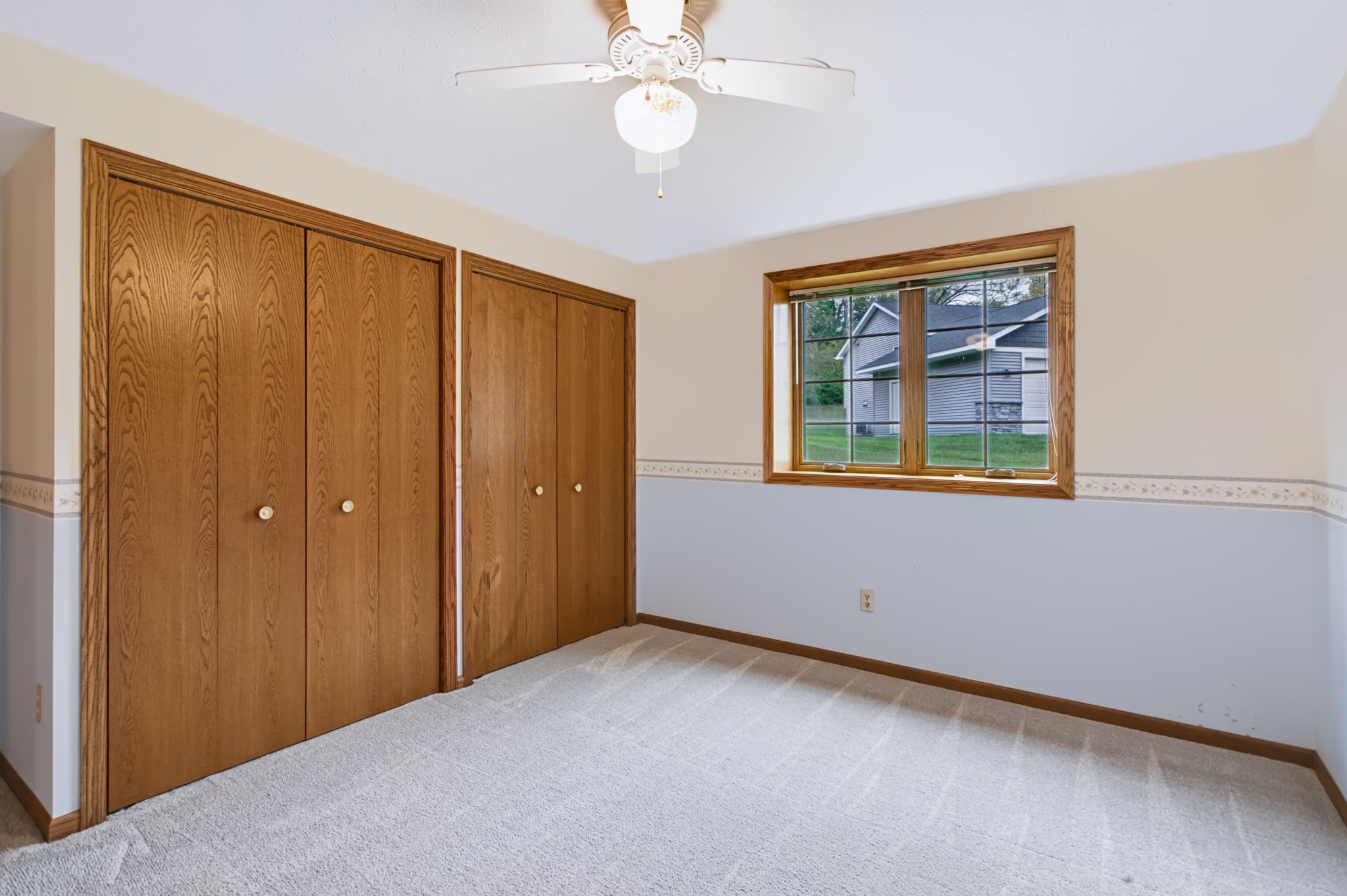 215 Division Street Property Photo 42