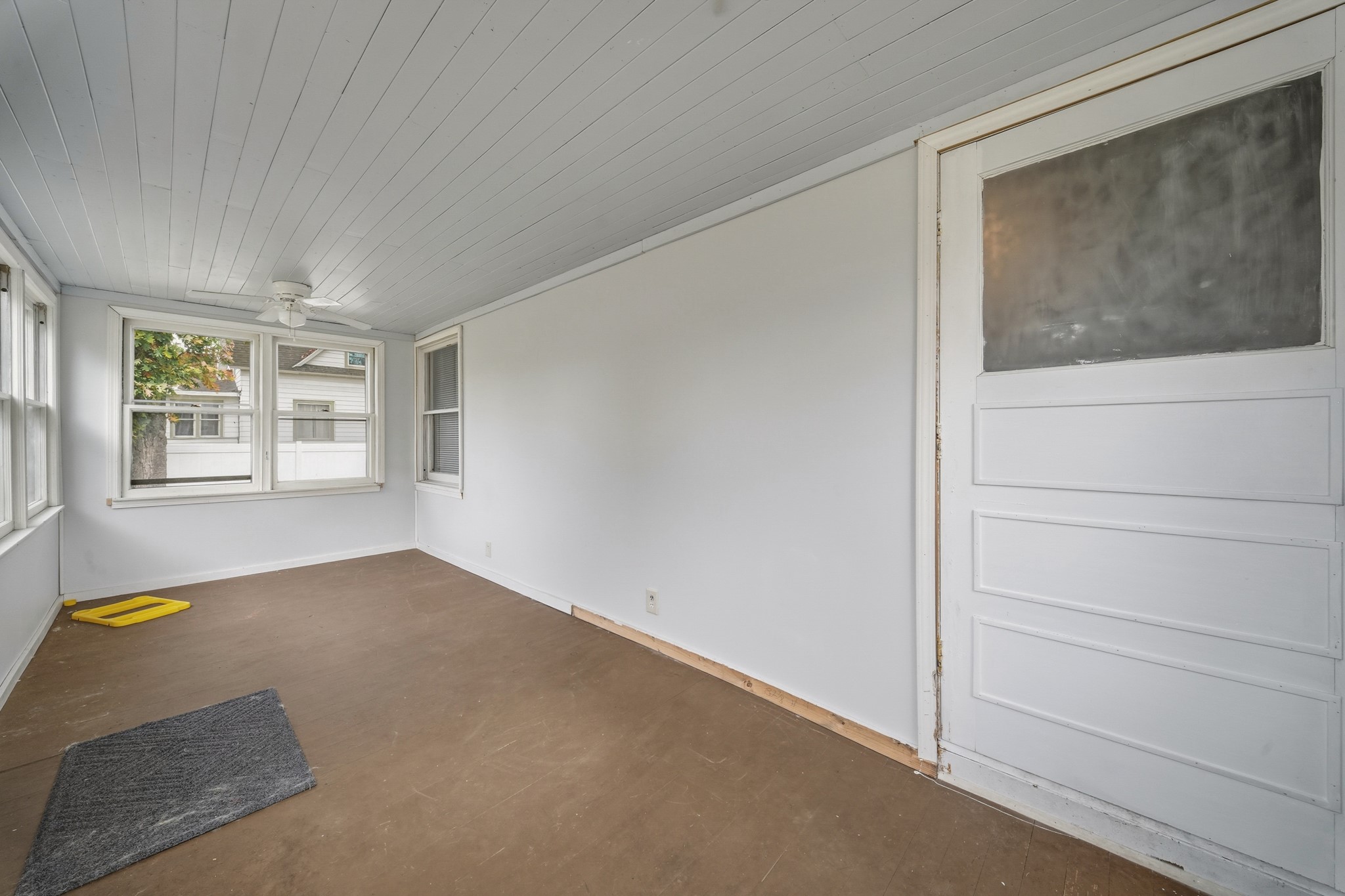 50768 Caroline Street Property Photo 12