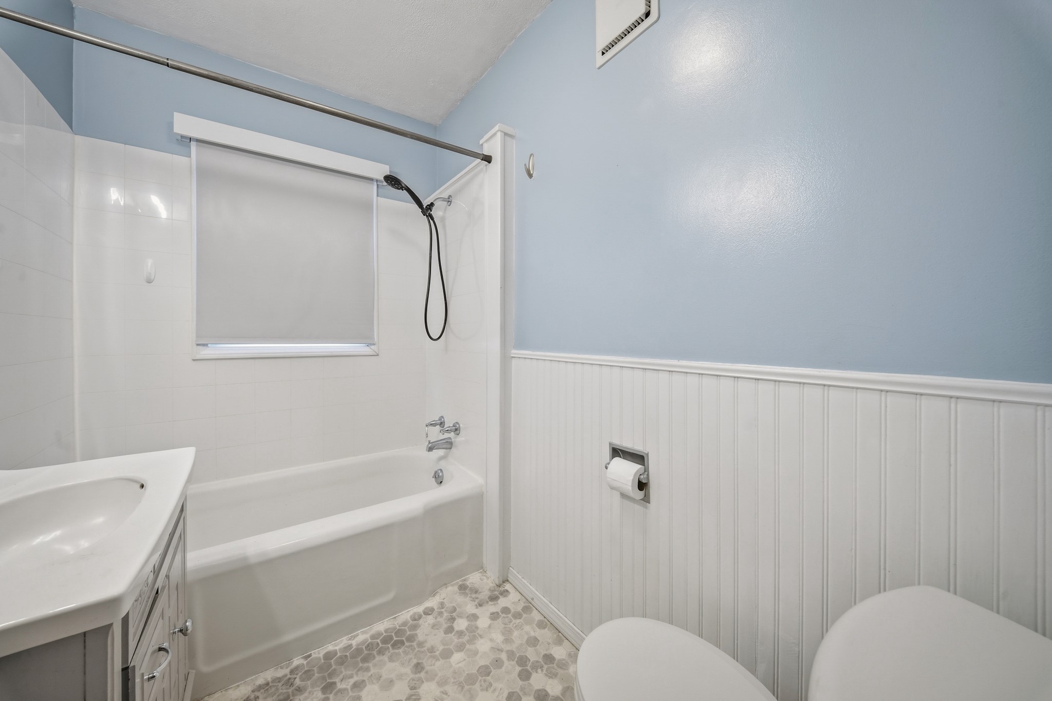 50768 Caroline Street Property Photo 22