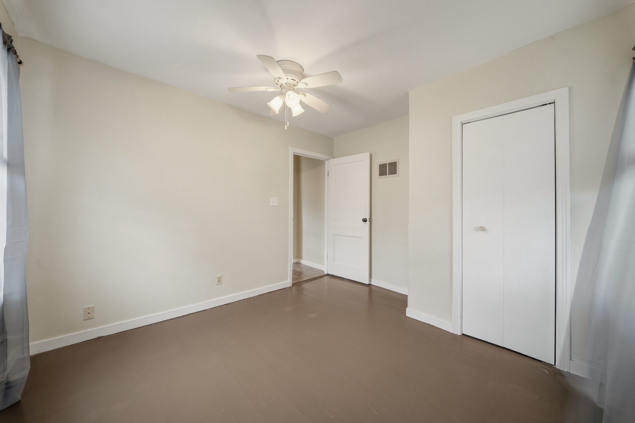 50768 Caroline Street Property Photo 26