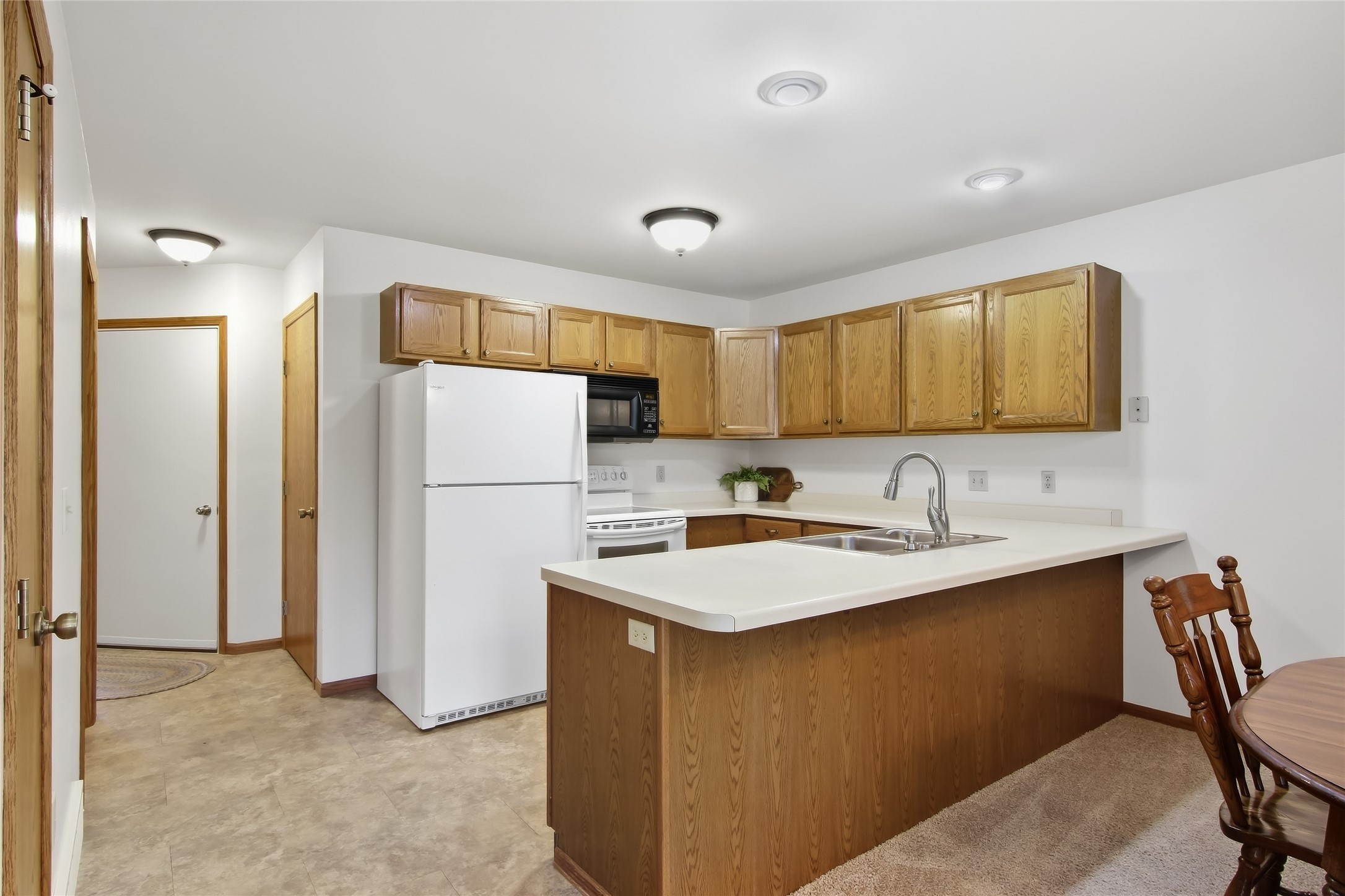 3529 Lever Street Property Photo 6