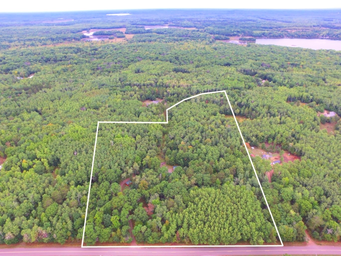 W9444 Dock Lake Road Property Photo 3