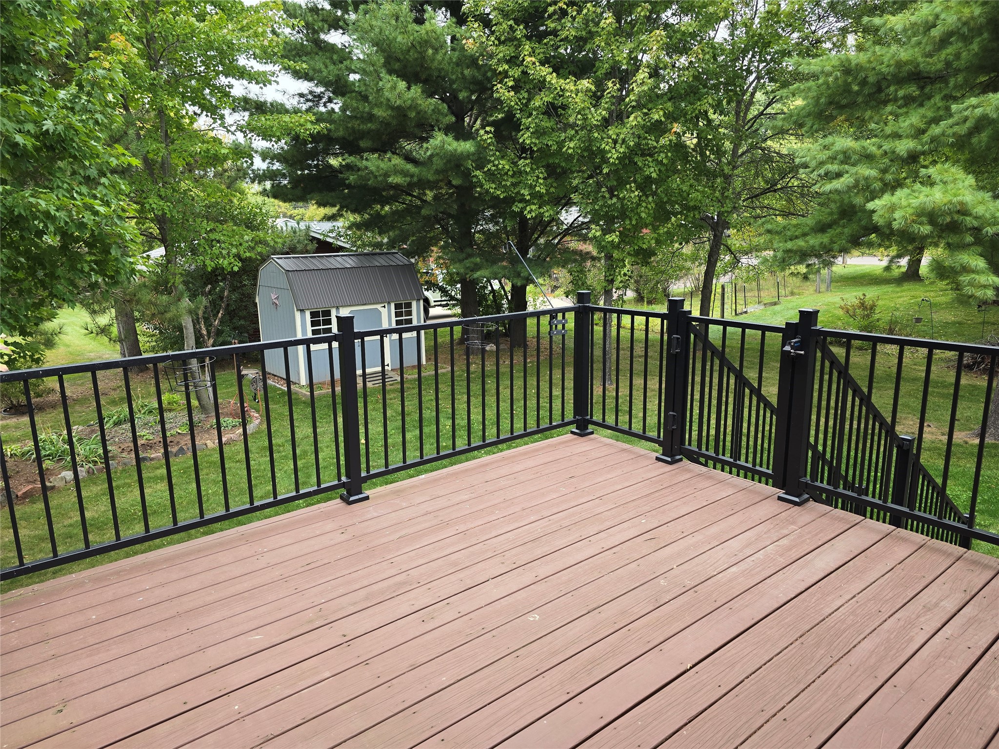 298 Thompson Terrace Drive Property Photo 4